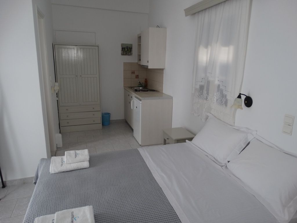 Economy Double Room with Terrace and Sea View | 6
