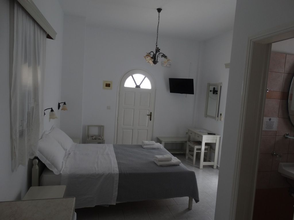 Economy Double Room with Terrace and Sea View | 6