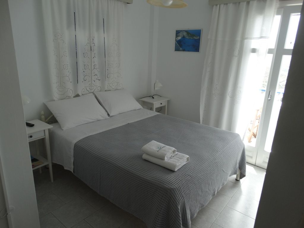 Economy Double Room with Terrace and Sea View | 7