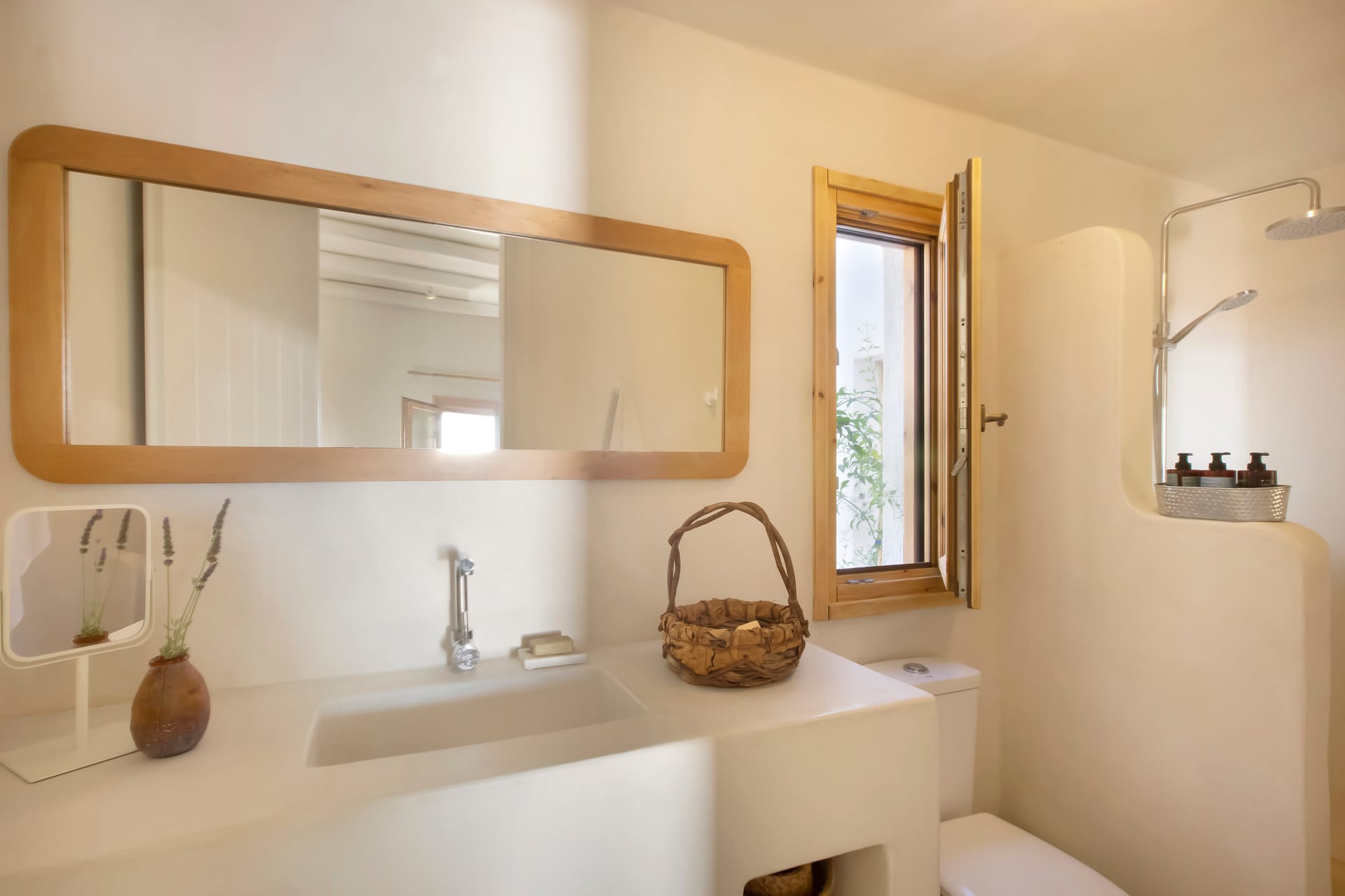 Ambeli - Hill Side Suite / Sea View