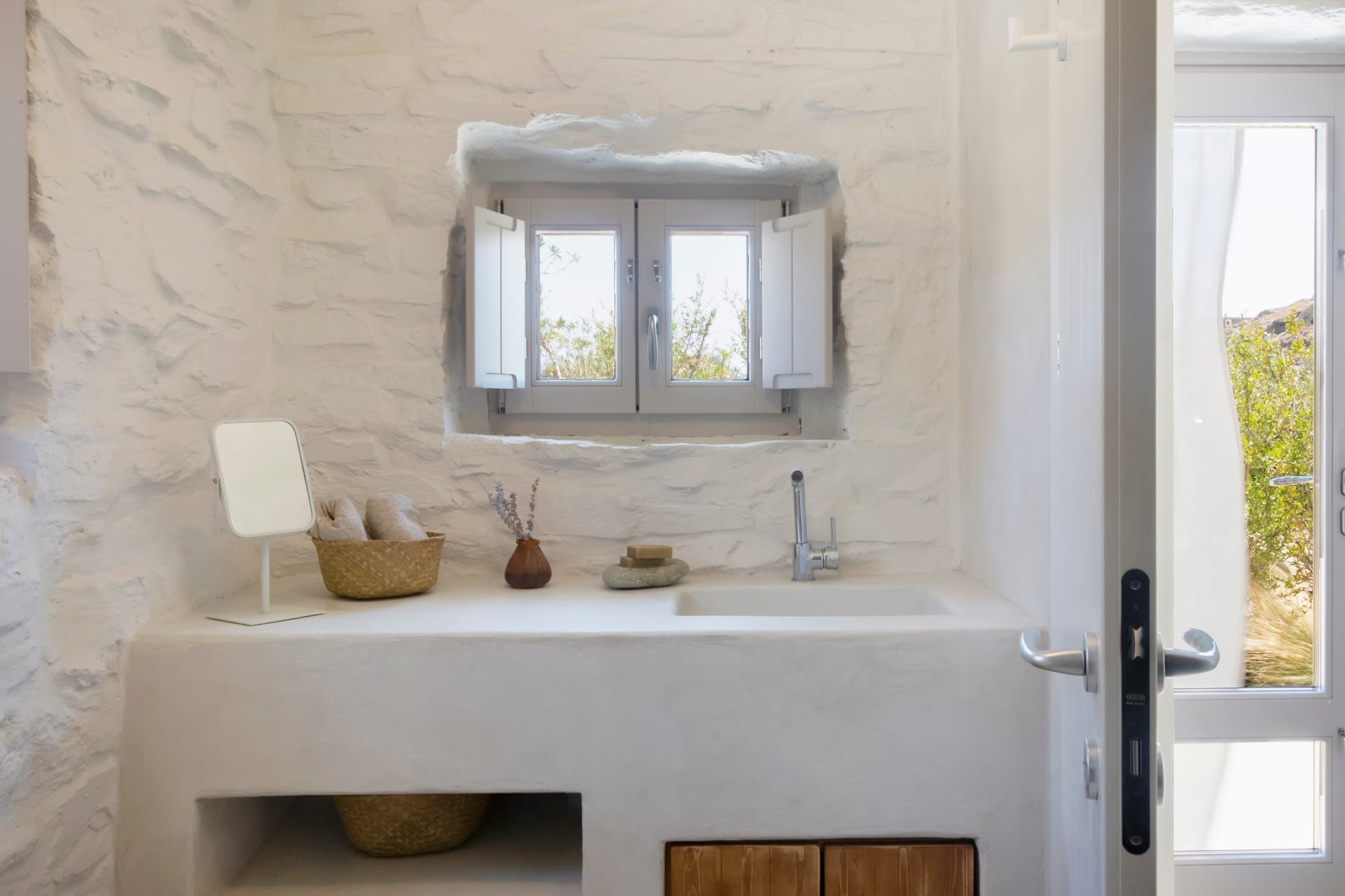 Ambeli - Hill Side Suite / Sea View