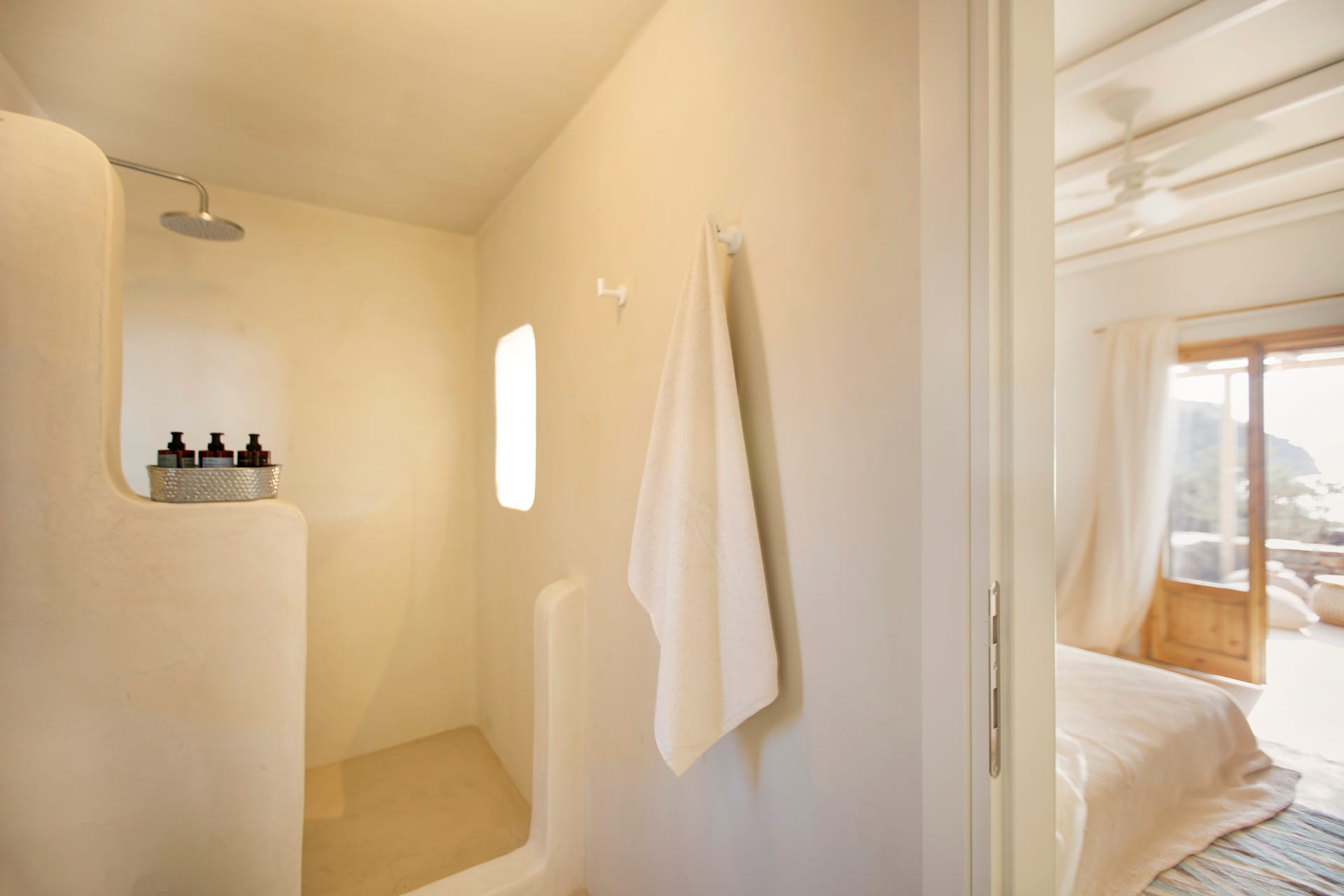 Thalassa - Beach Side Suite / Sea View