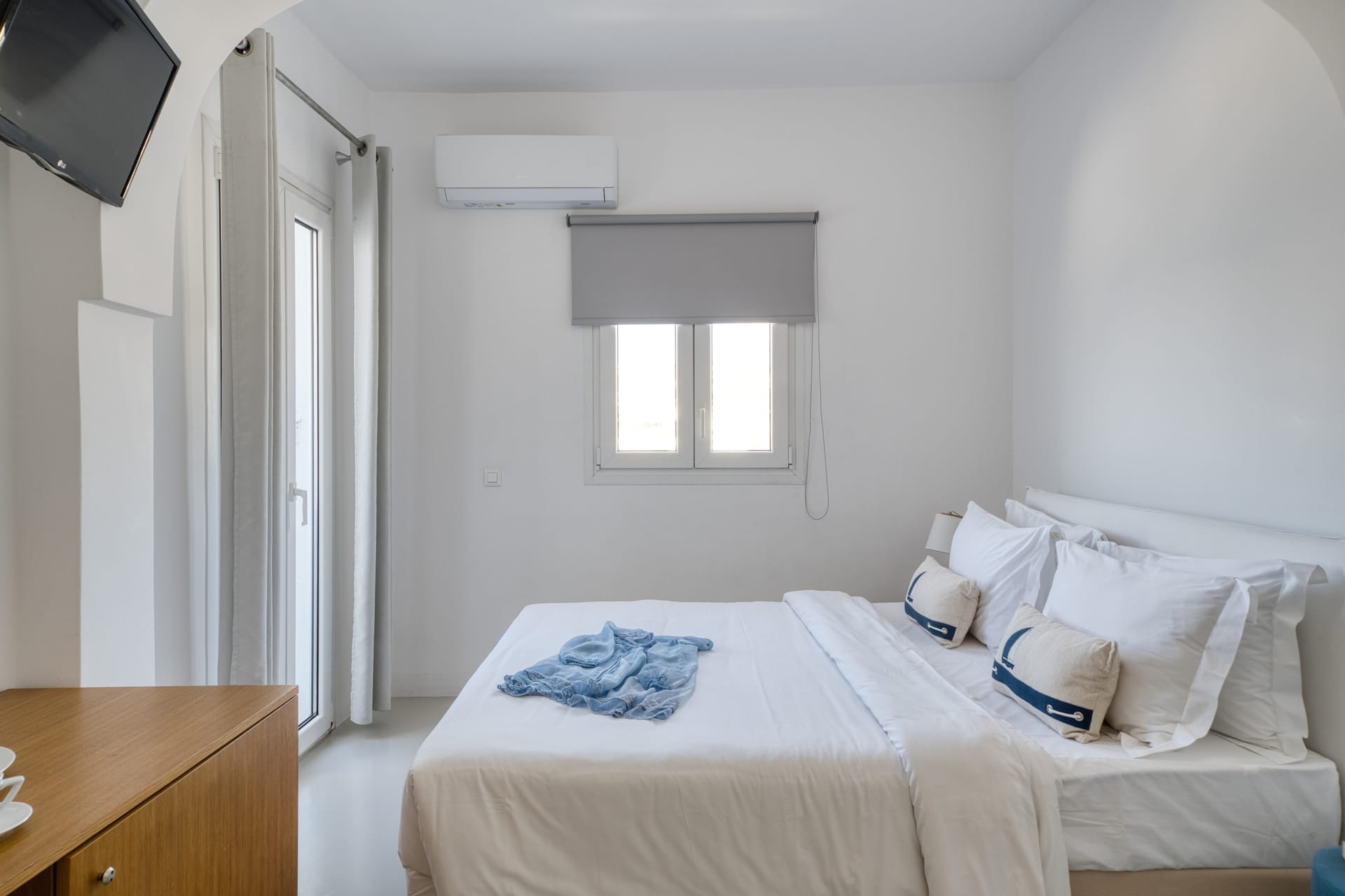 Classic Room with Side Sea View 18m²