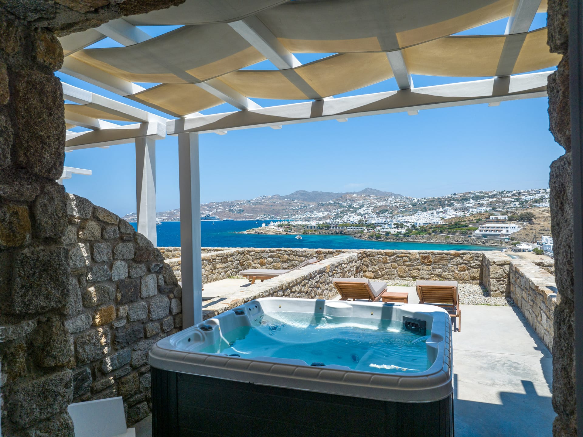 Sea View Residence with Hot Tub 40m²
