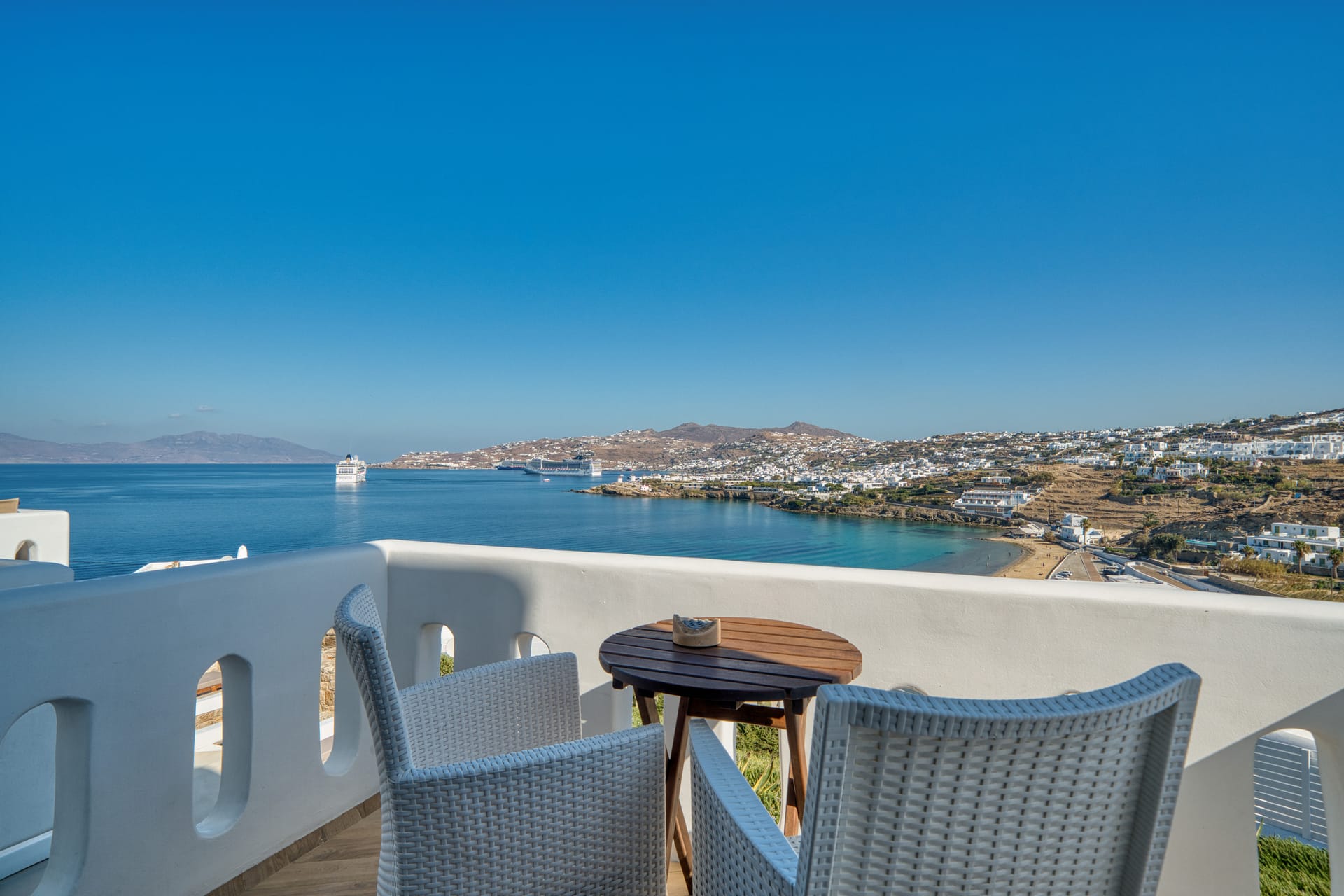 Junior Suite with Balcony & Panoramic Sea View 40m²