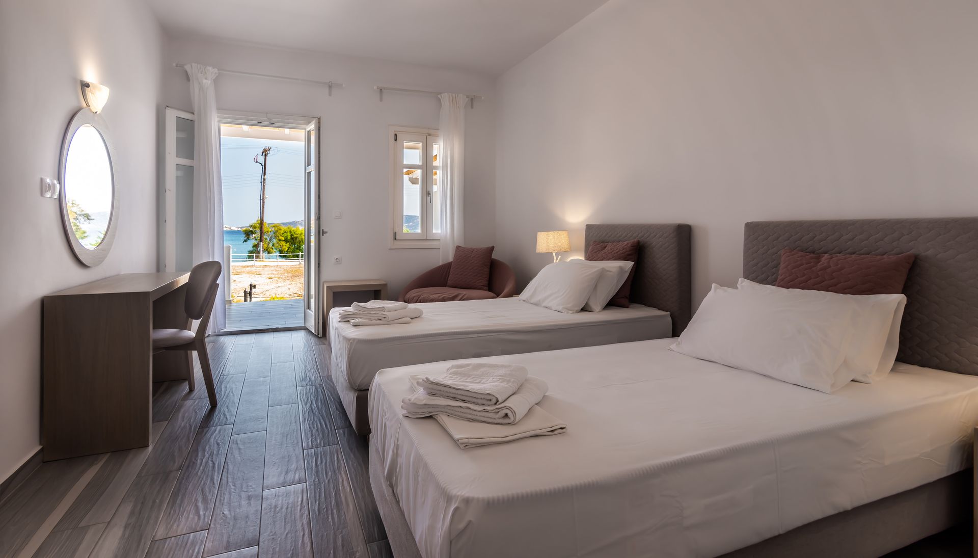 Deluxe Sea View Room with Private Garden Ground Floor