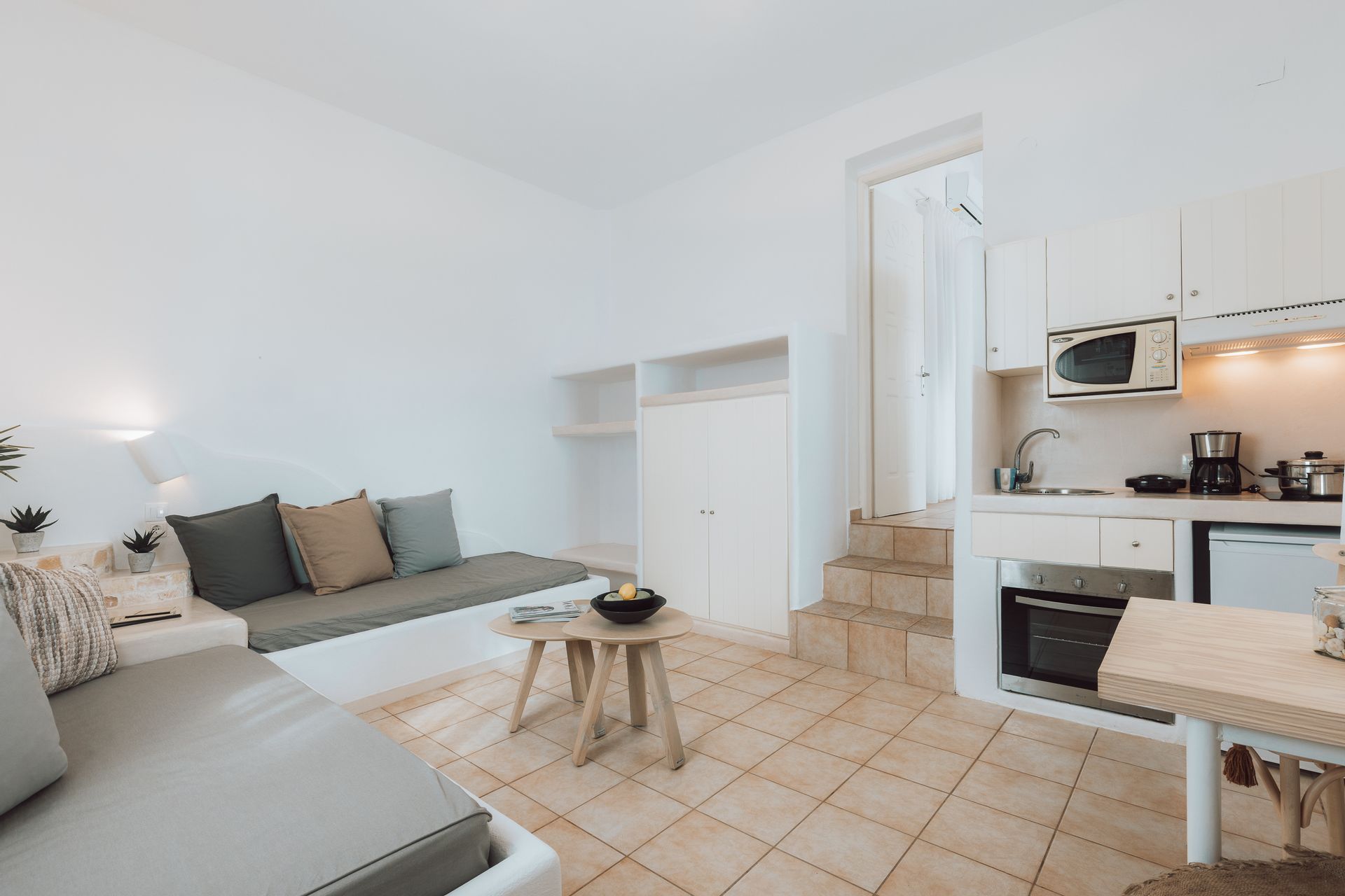 One Bedroom Sea View Suite Ground Floor