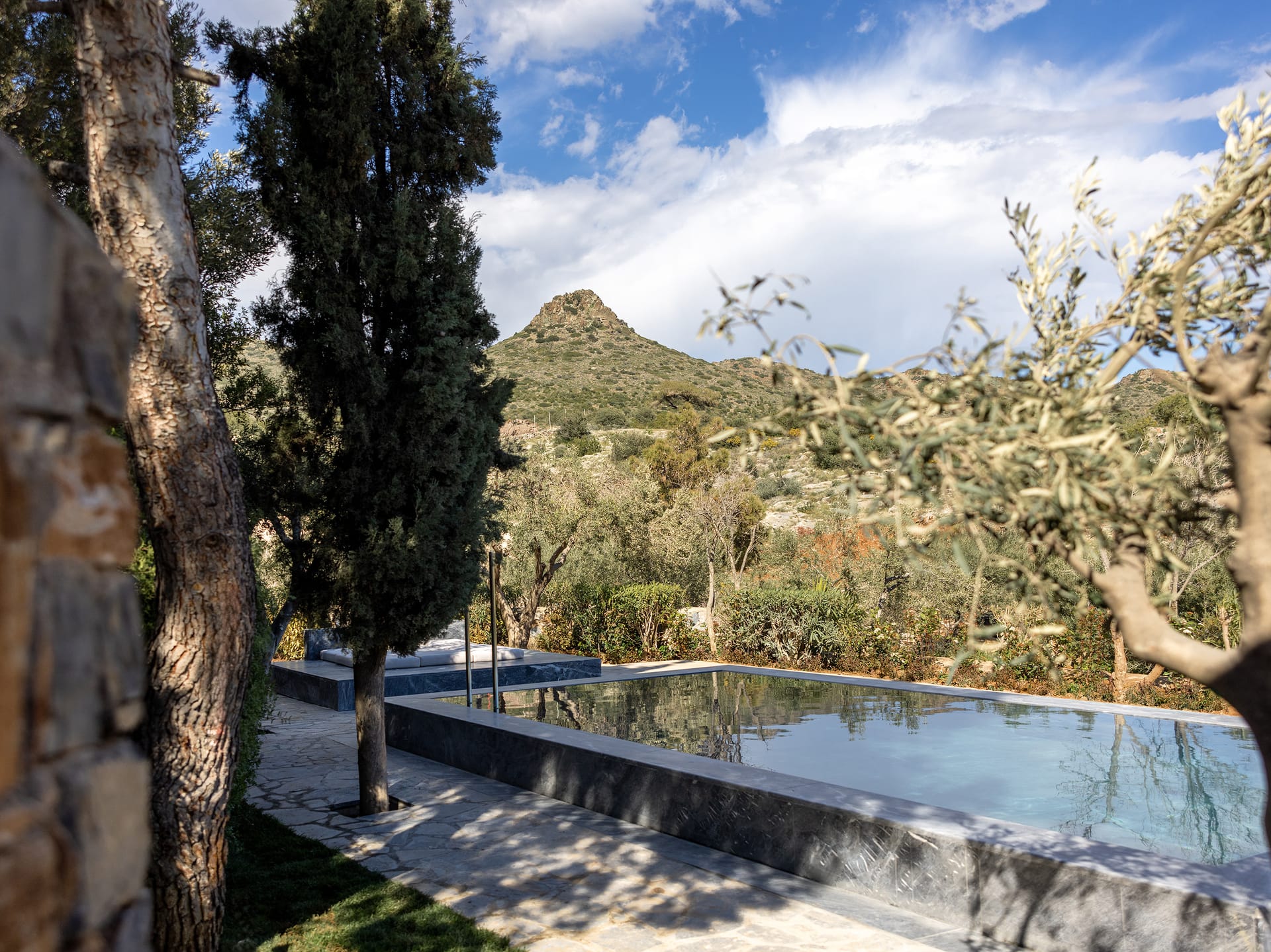 Family Interconnecting Private Pool
