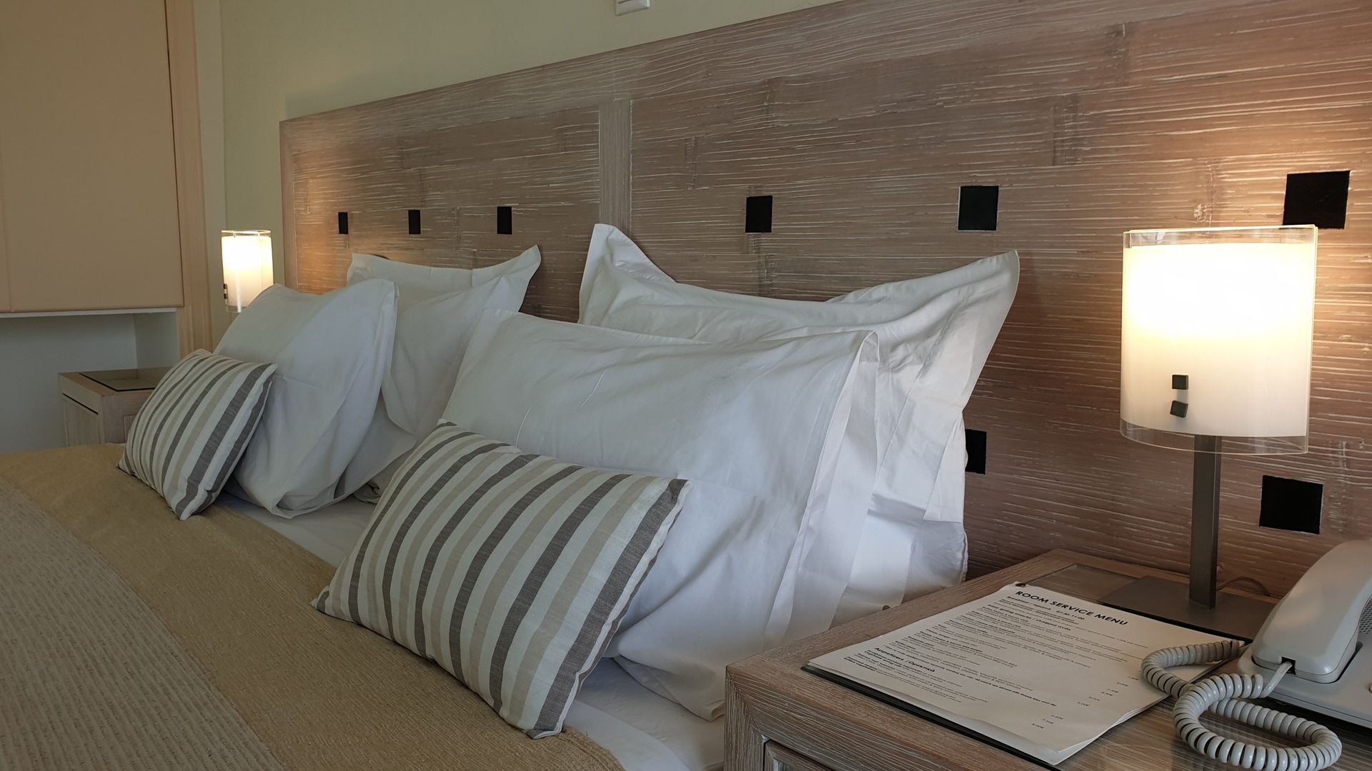 Cozy Triple Room with Sea View