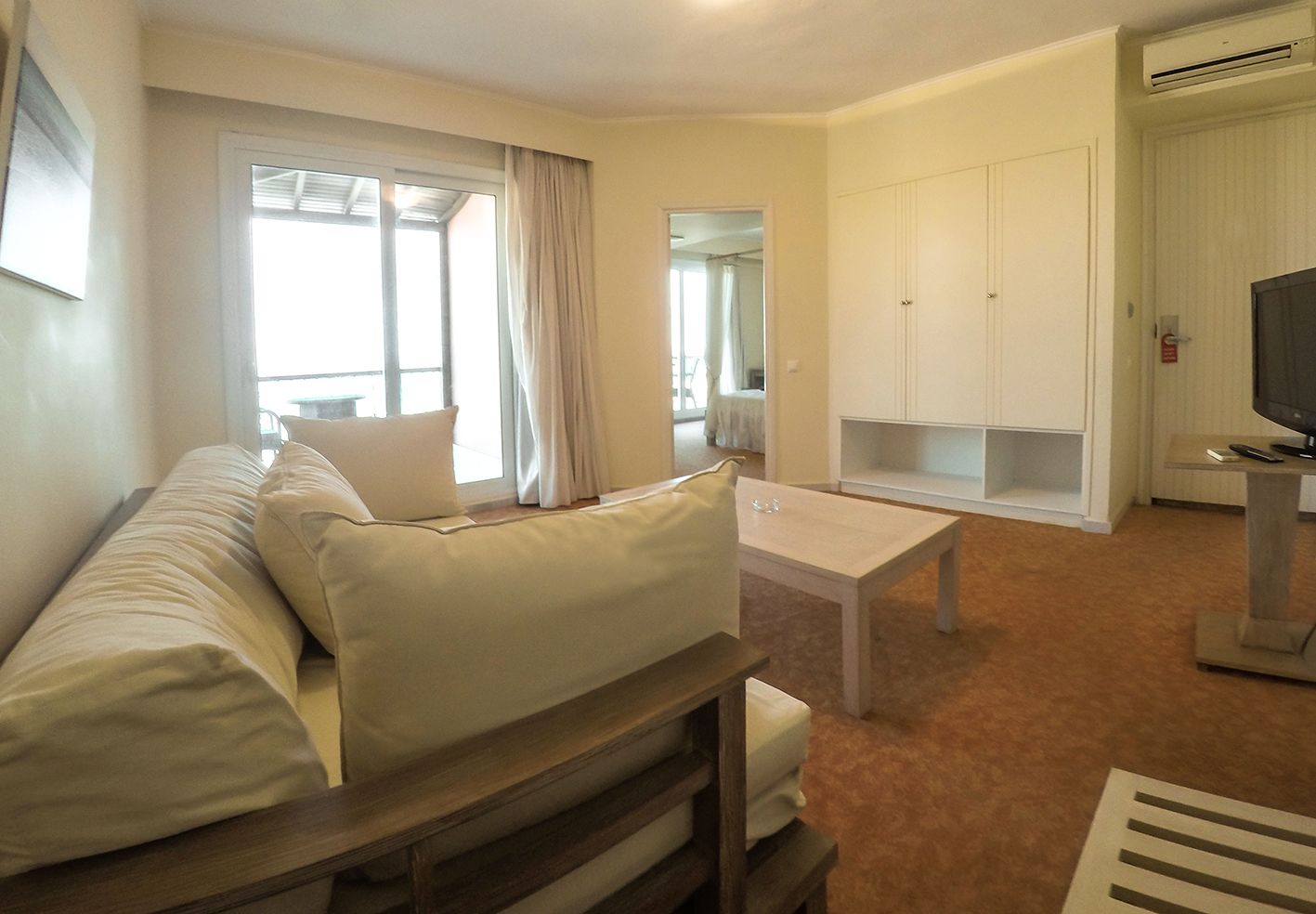 Family Mini Suite with Sea View
