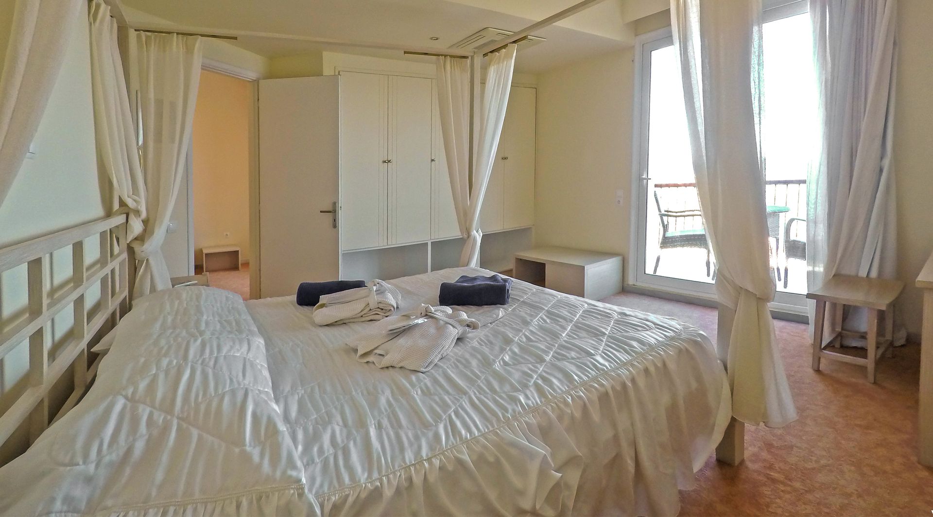 Family Mini Suite with Sea View