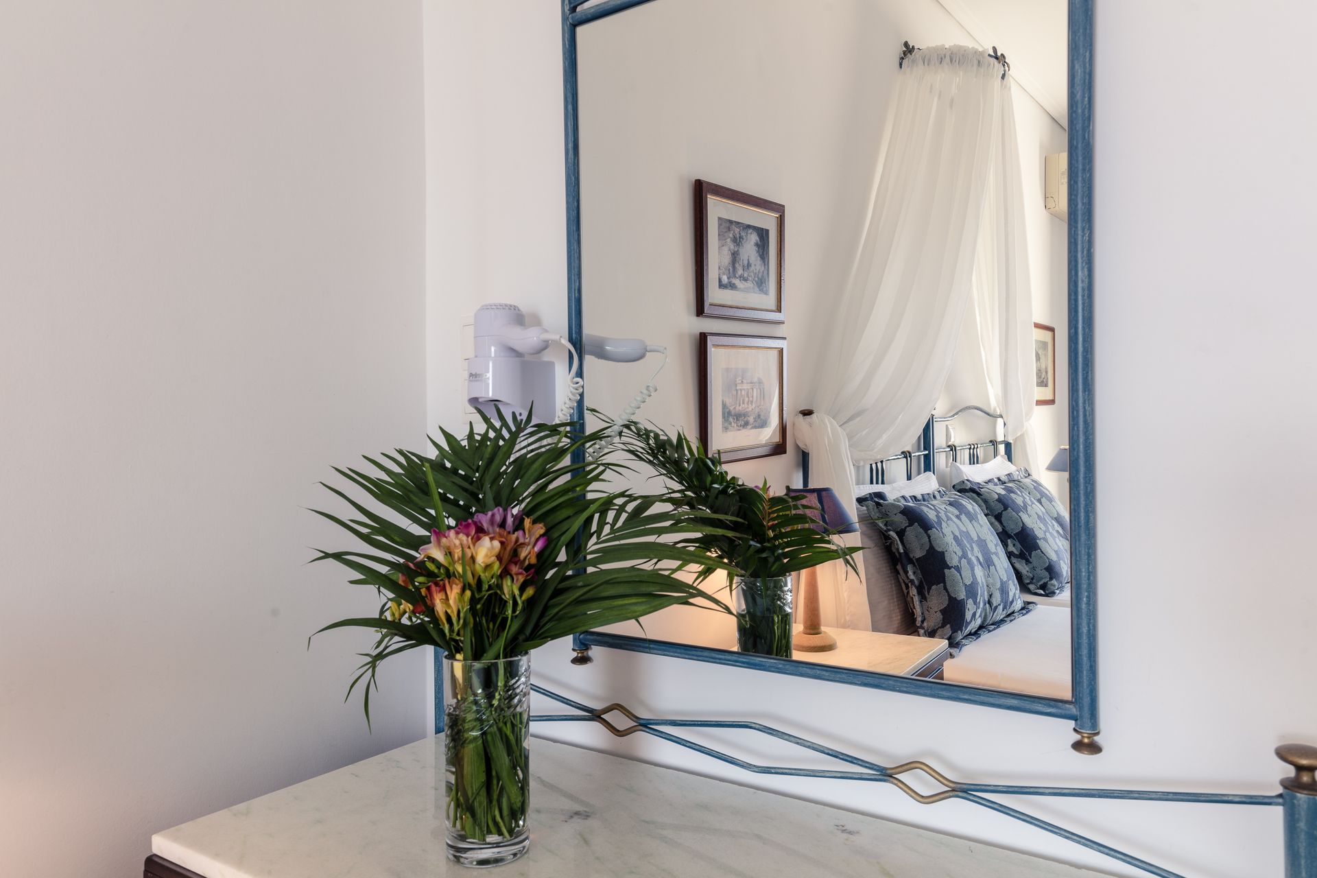 Standard Double Room with Partial Sea View