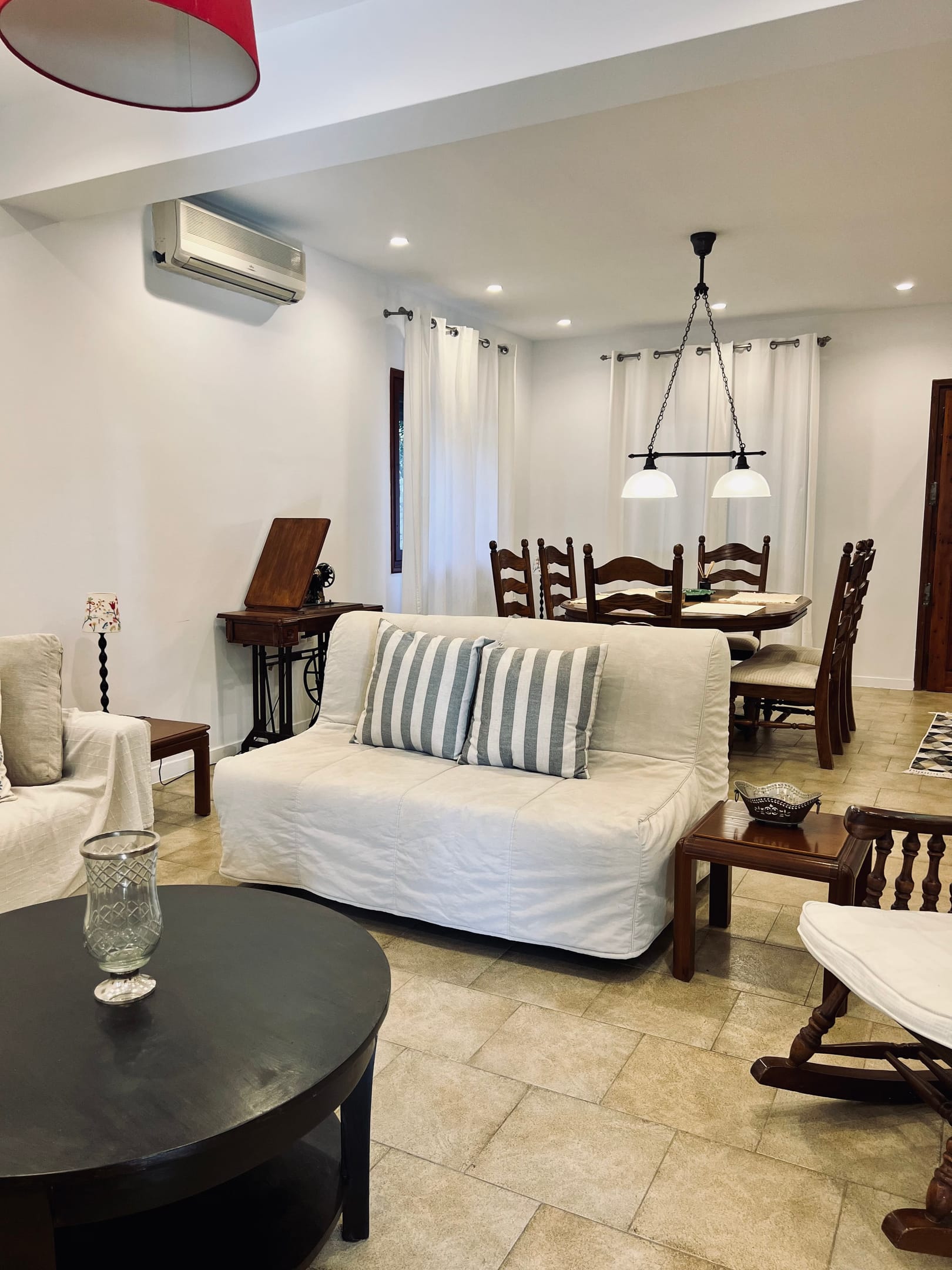 COUNTRY GARDEN HOUSE