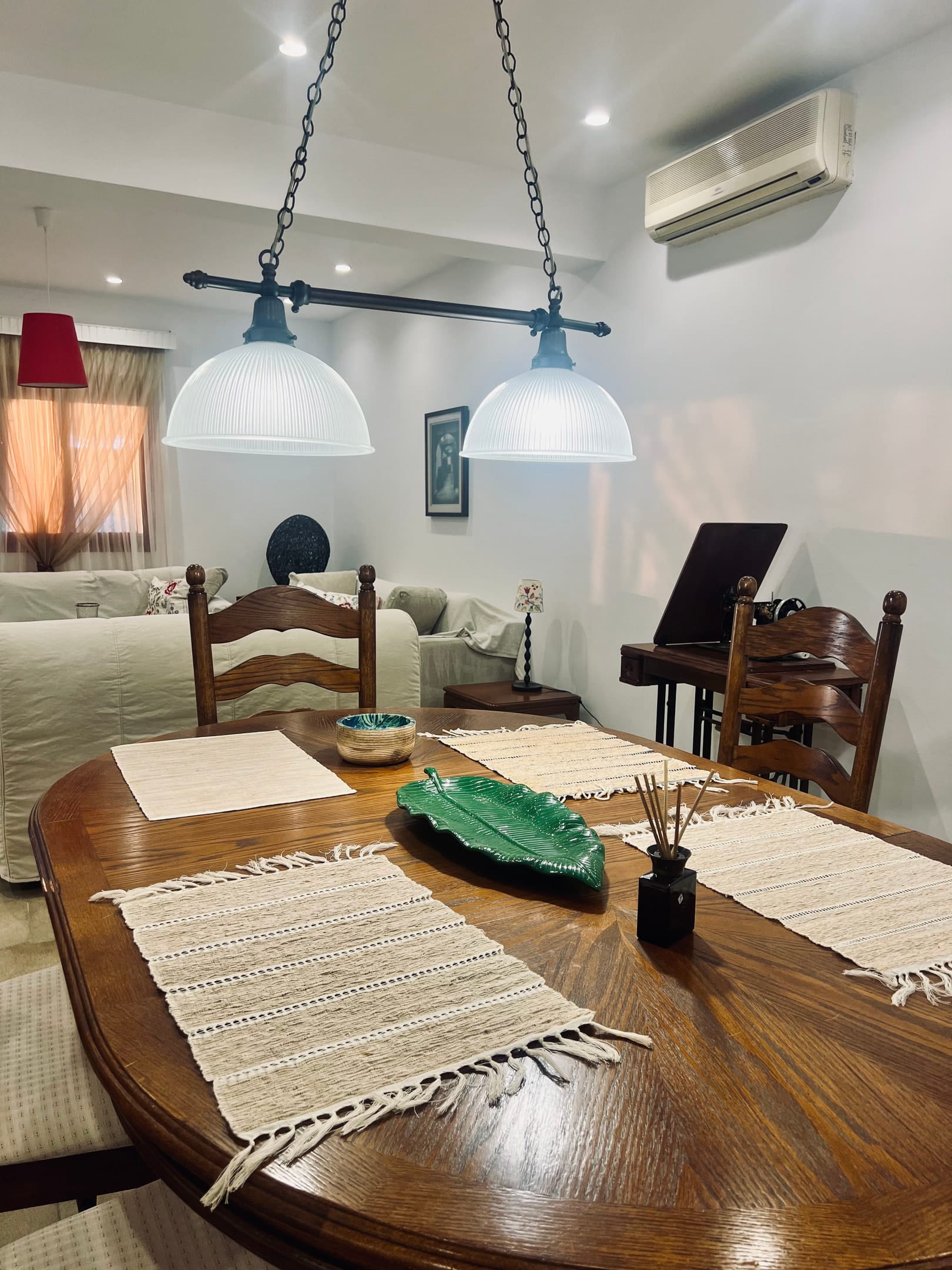 COUNTRY GARDEN HOUSE