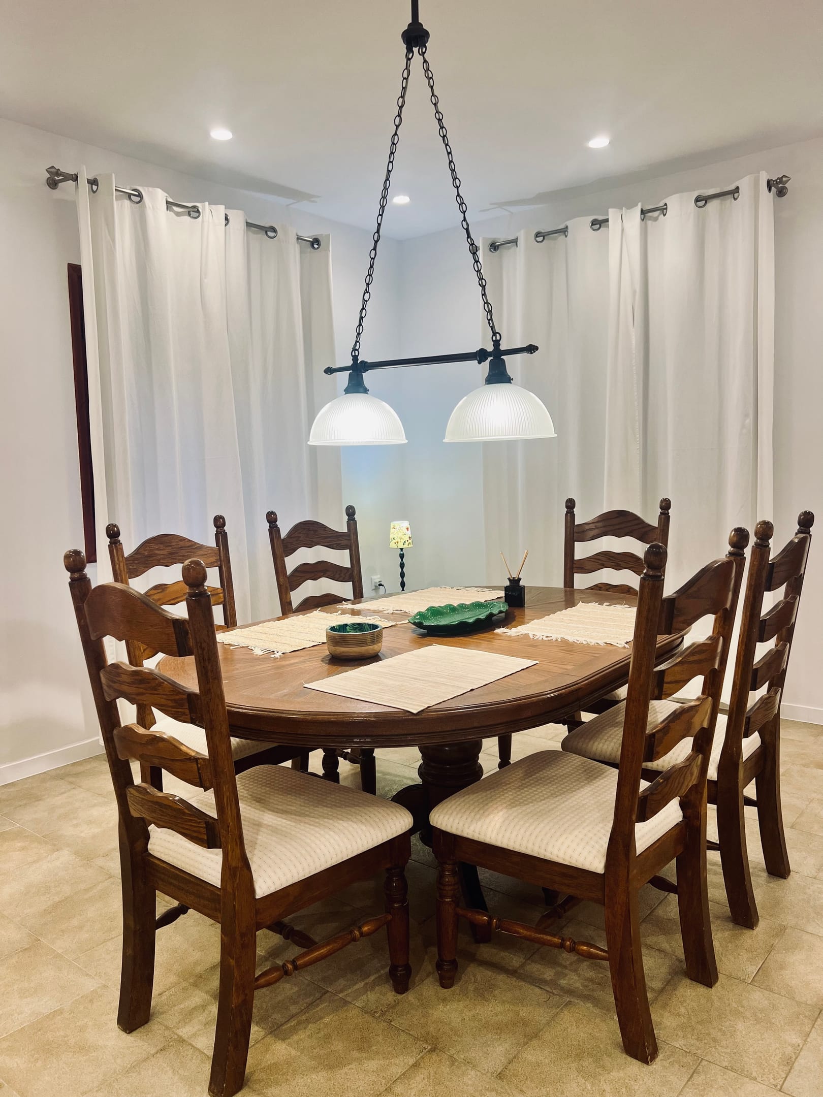 COUNTRY GARDEN HOUSE