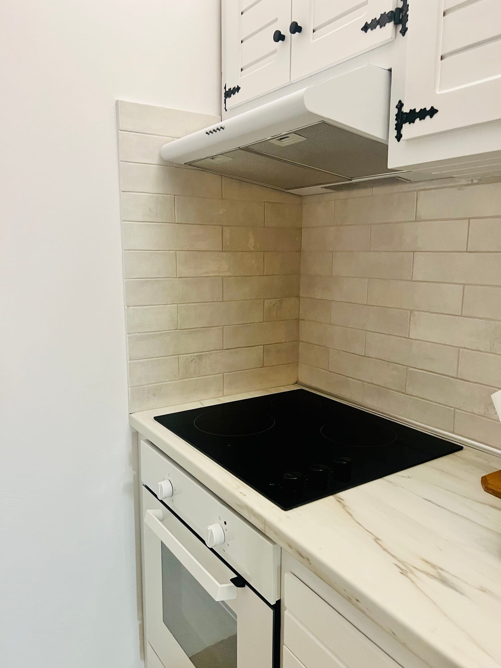 COUNTRY GARDEN HOUSE