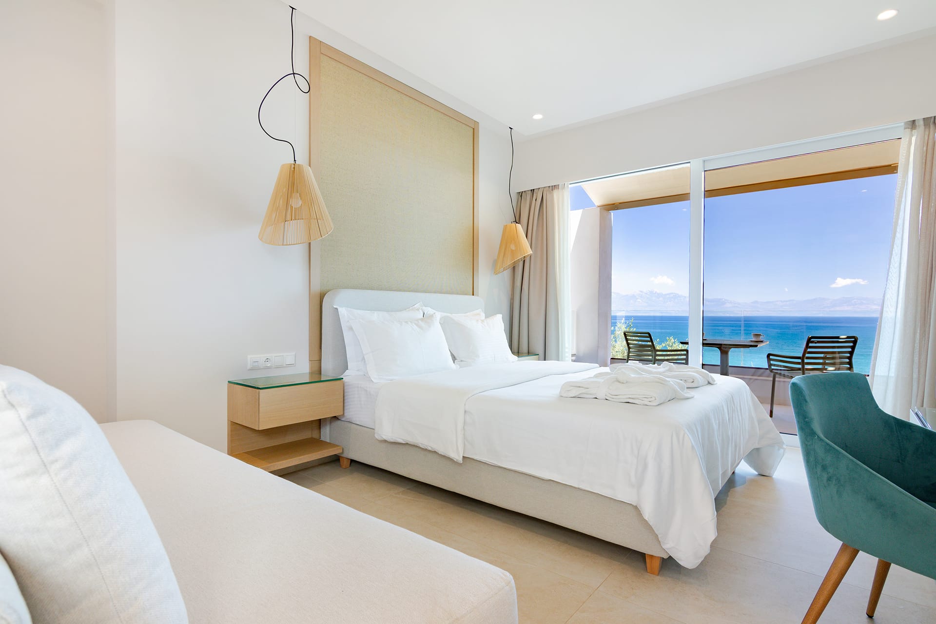 Deluxe Double or Twin Room with Sea View