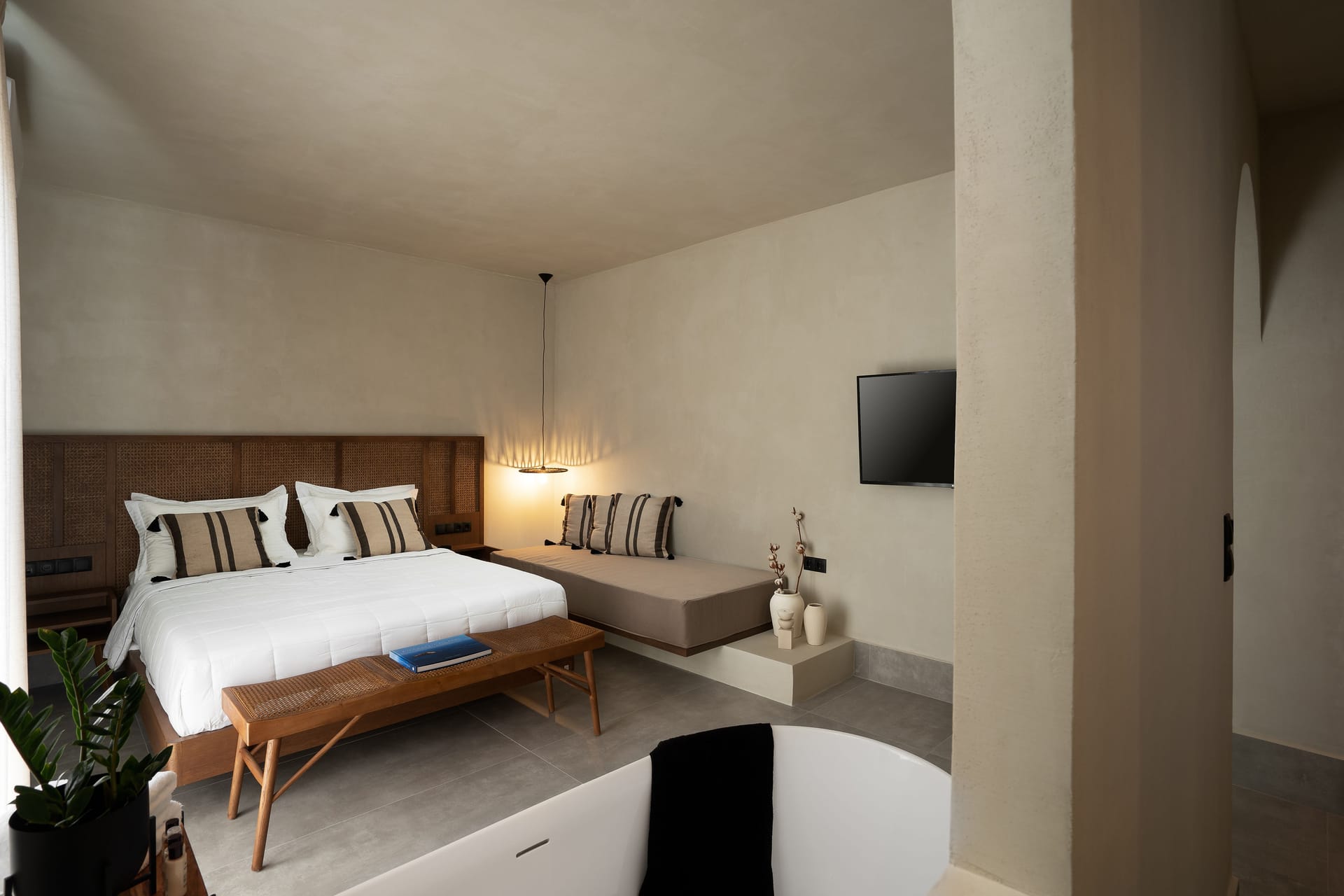 Superior King Suite