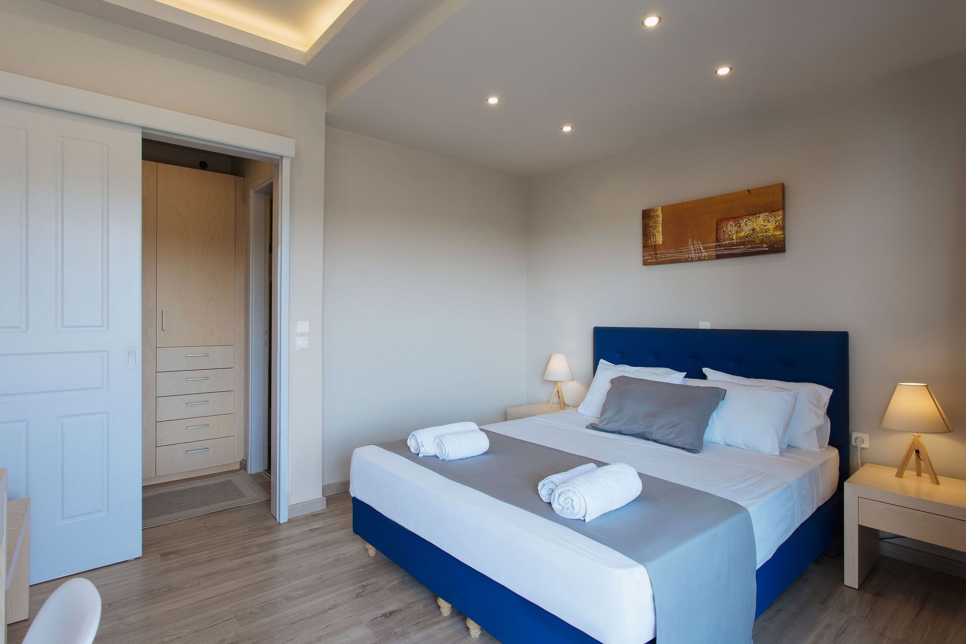 Deluxe Quadruple Apartment with Sea View