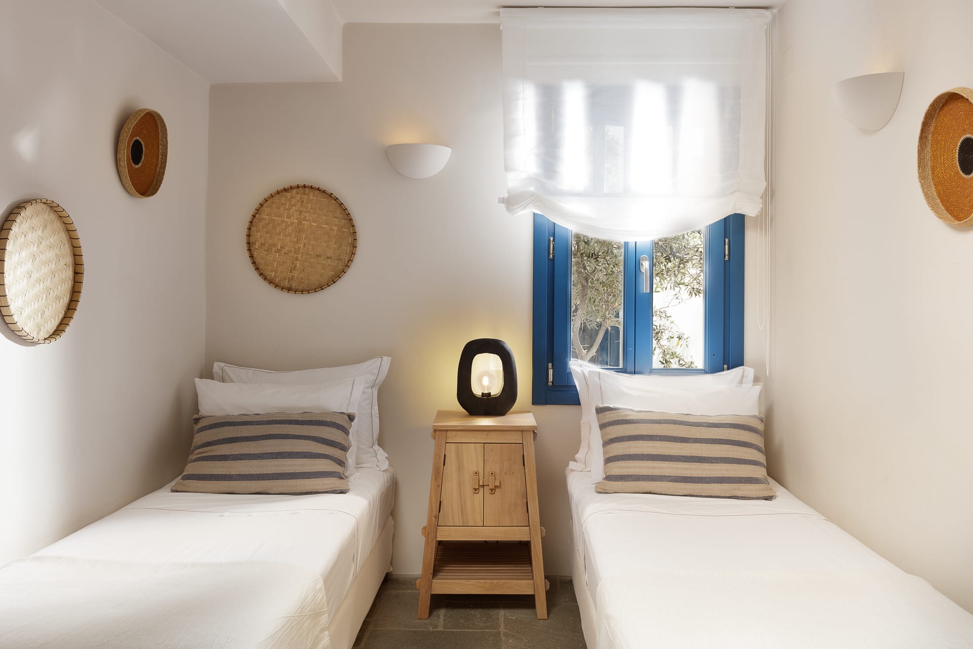 Two Bedroom Suite with Sea View 47m² (Artemia)