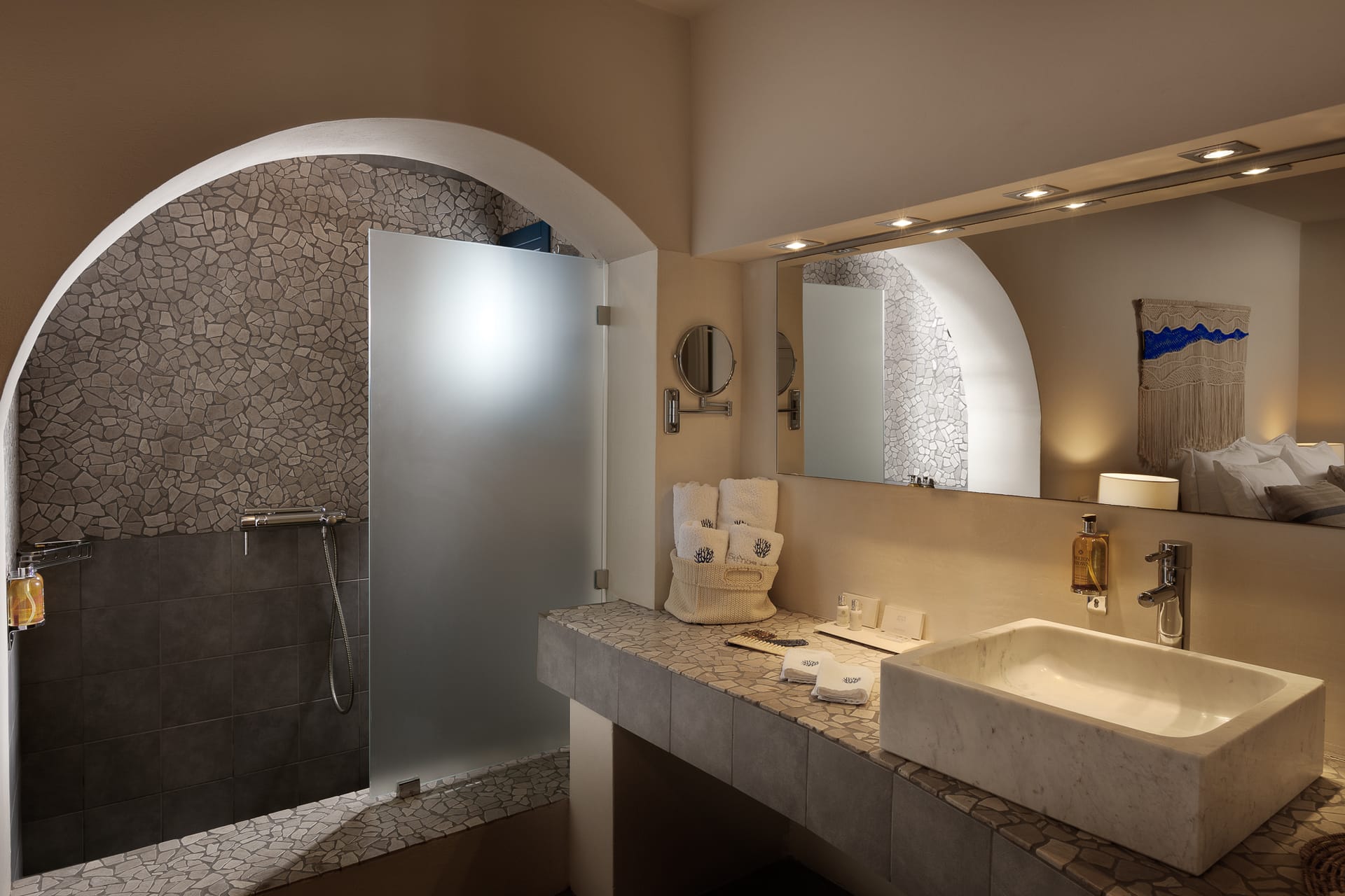 Two Bedroom Suite with Sea View 47m² (Artemia)