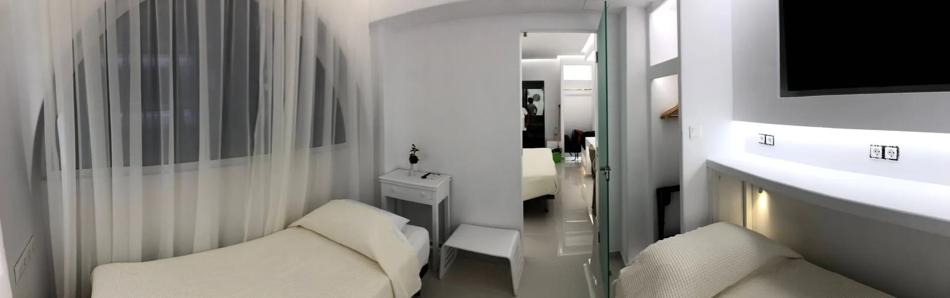 Family Two-Bedroom Room Sea &amp; Pool View - Pool Level