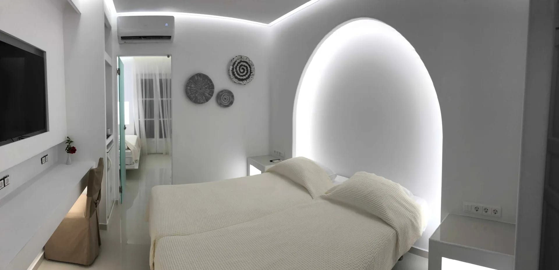 Family Two-Bedroom Room Sea &amp; Pool View - Pool Level