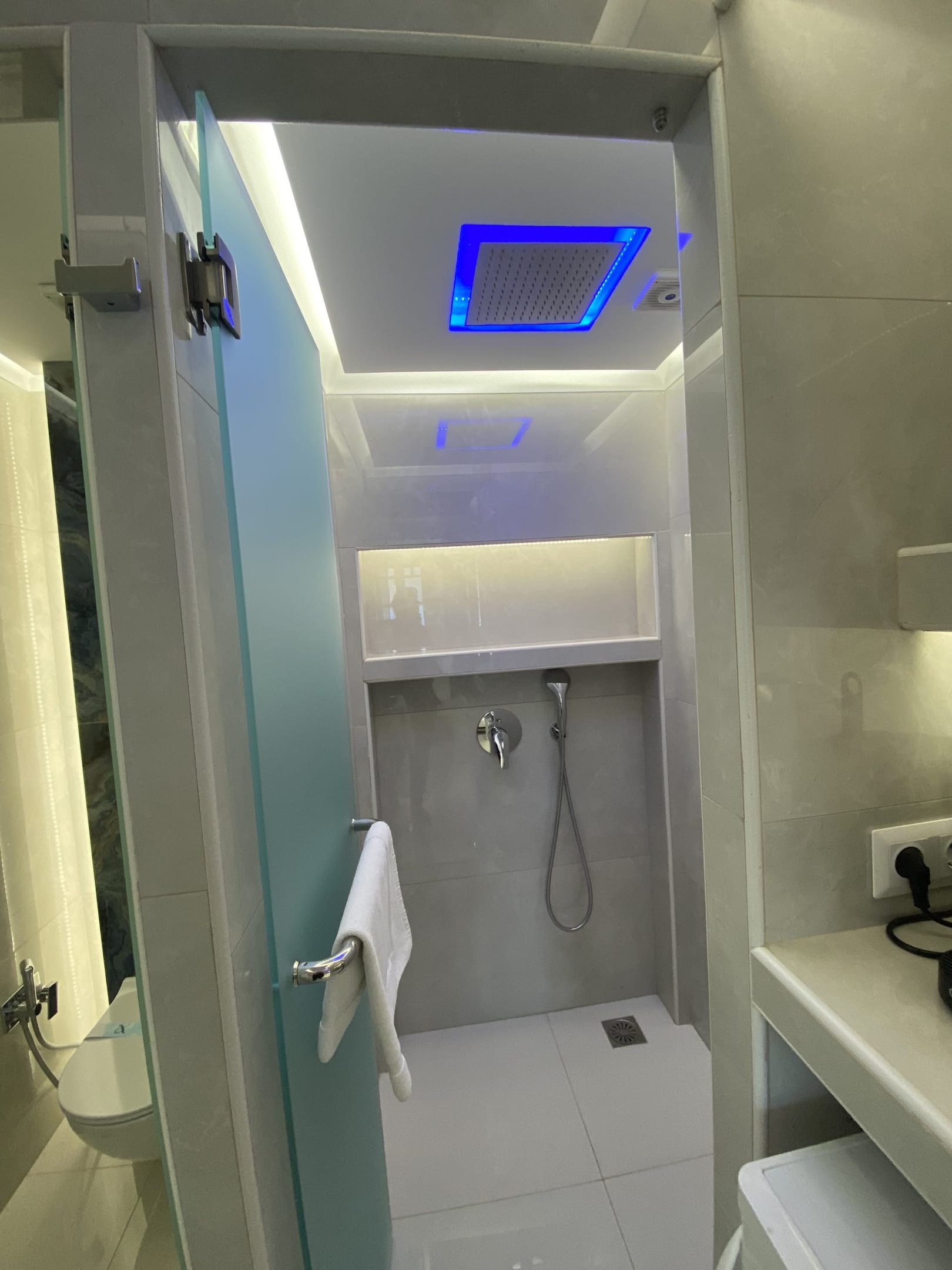 Quadruple Room Sea &amp; Pool View - Pool Level