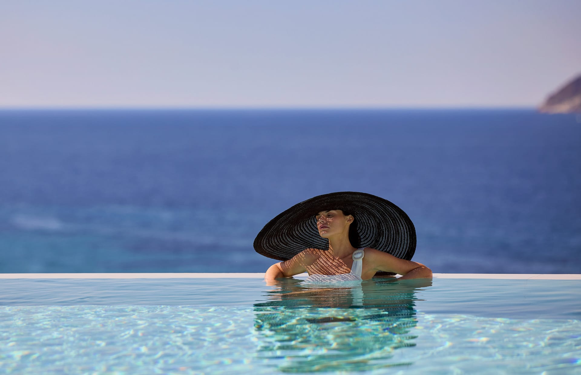 Honeymoon Suite with Private Pool and Sea View