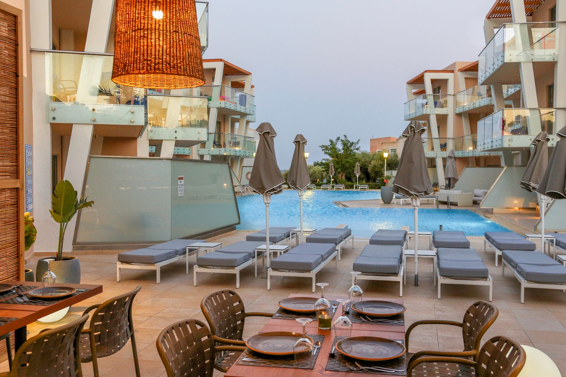 Bungalow Pool View