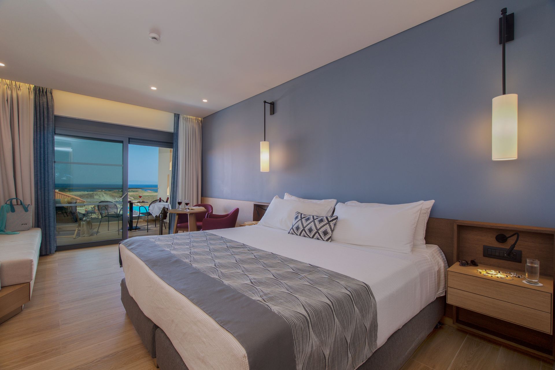 Junior Suite with Balcony & Sea View | ASTERIAS