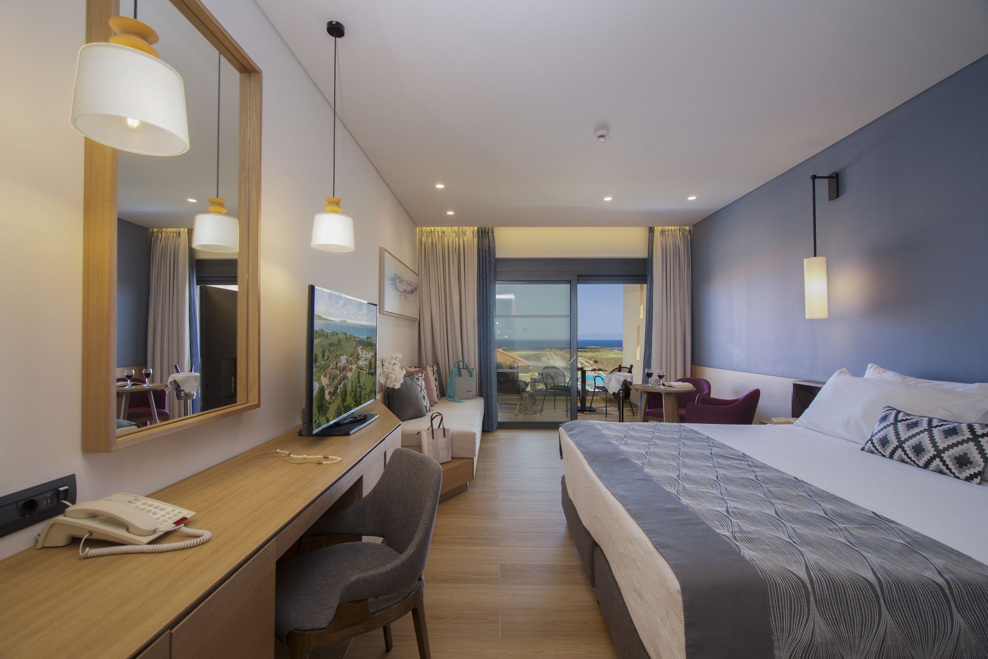 Junior Suite with Balcony &amp; Sea View | ASTERIAS