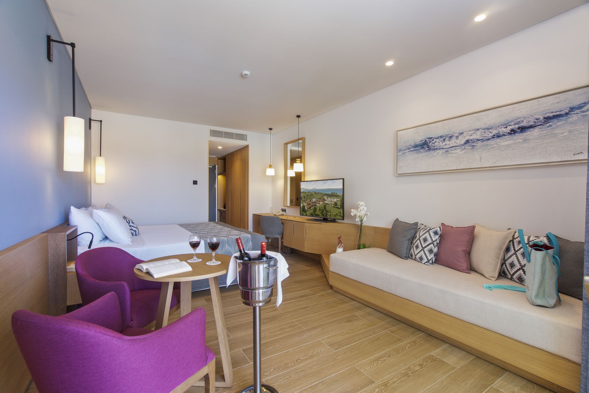 Junior Suite with Balcony &amp; Sea View | ASTERIAS