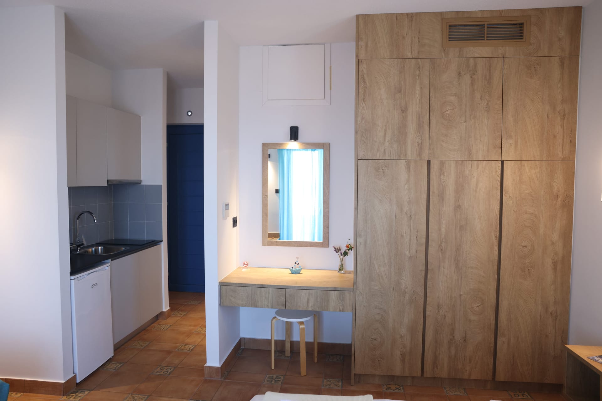 Deluxe Studio with Veranda and Sea View