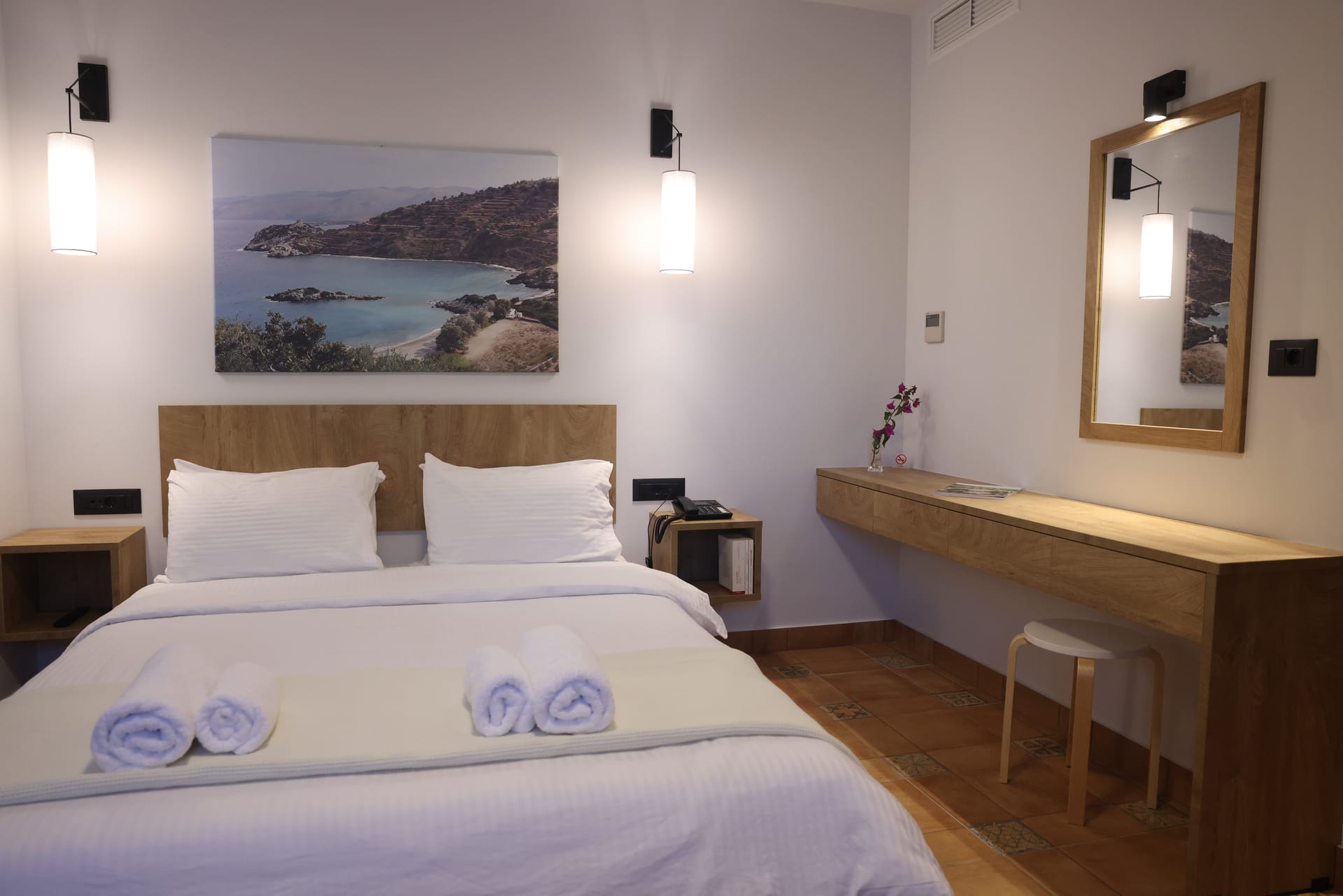 Family Studio with Wide Courtyard