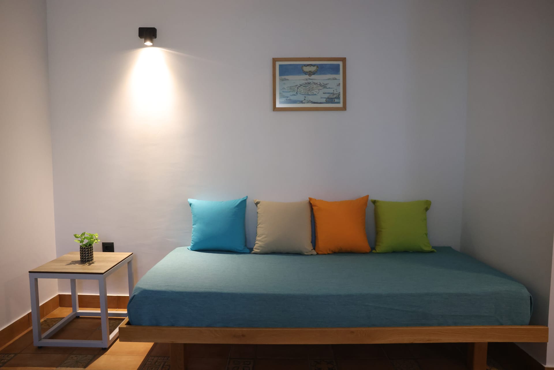 Family Studio with Wide Courtyard