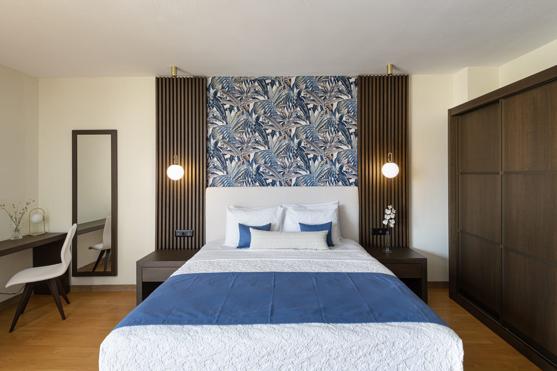 Junior Suite Side Sea View