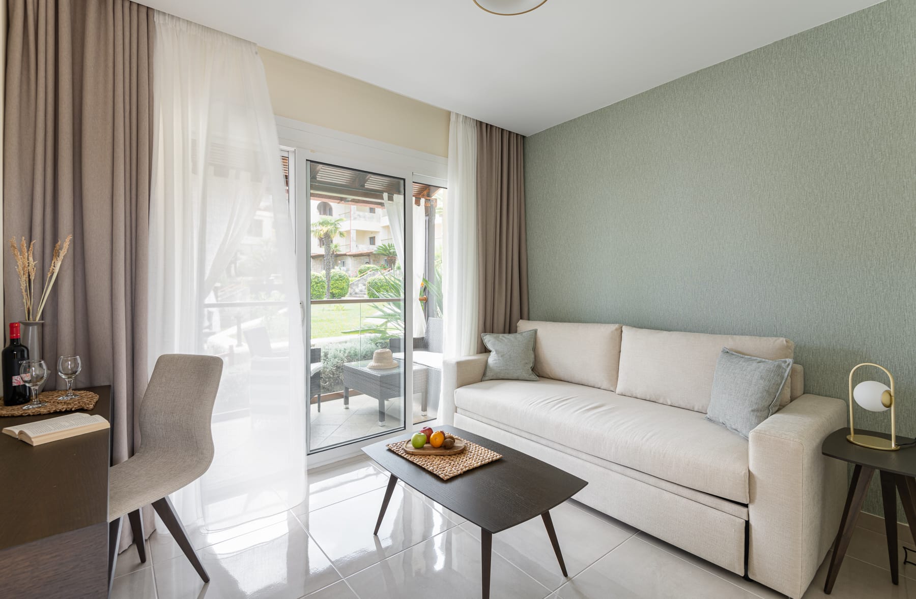 Pool Front Suite