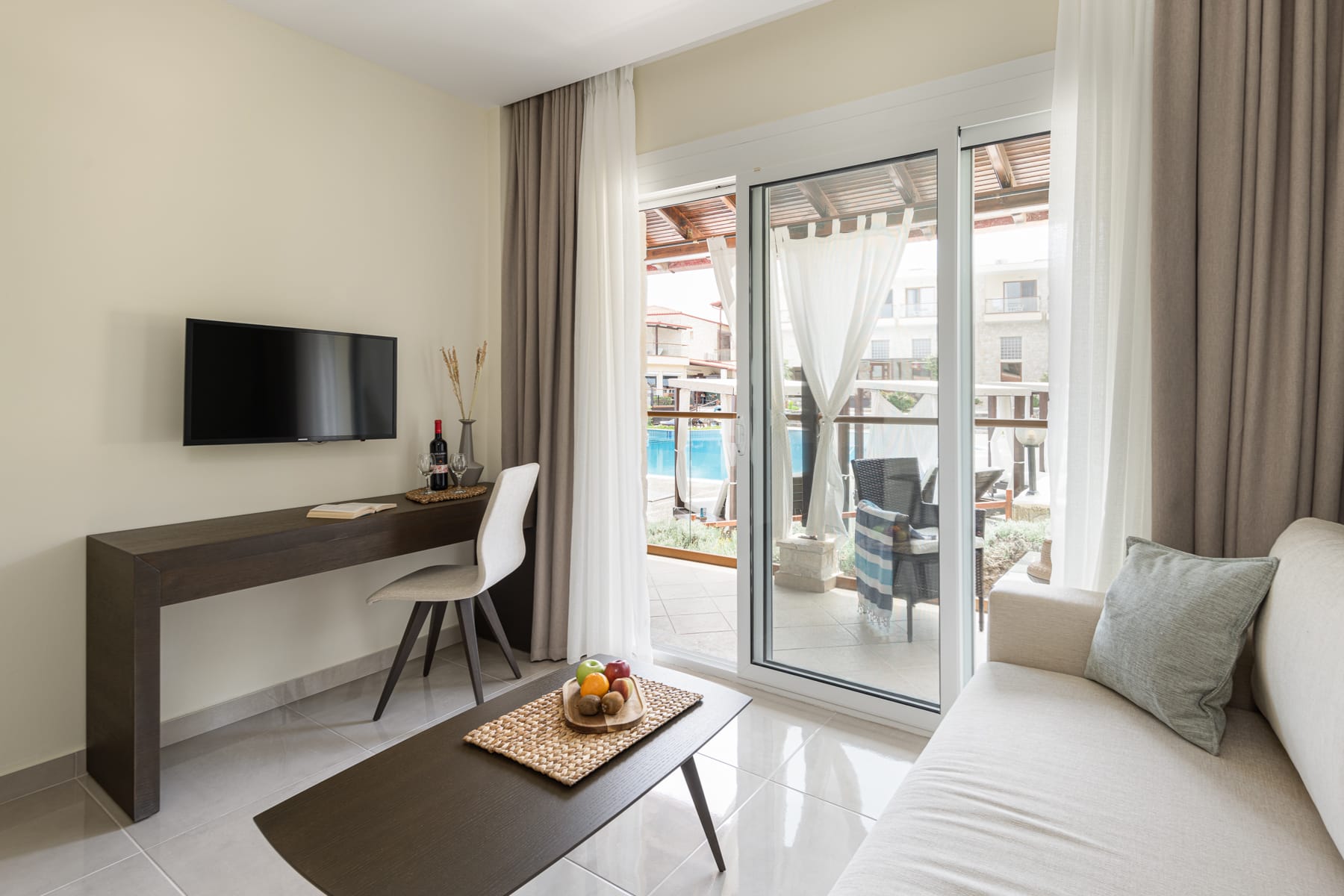 Pool Front Suite