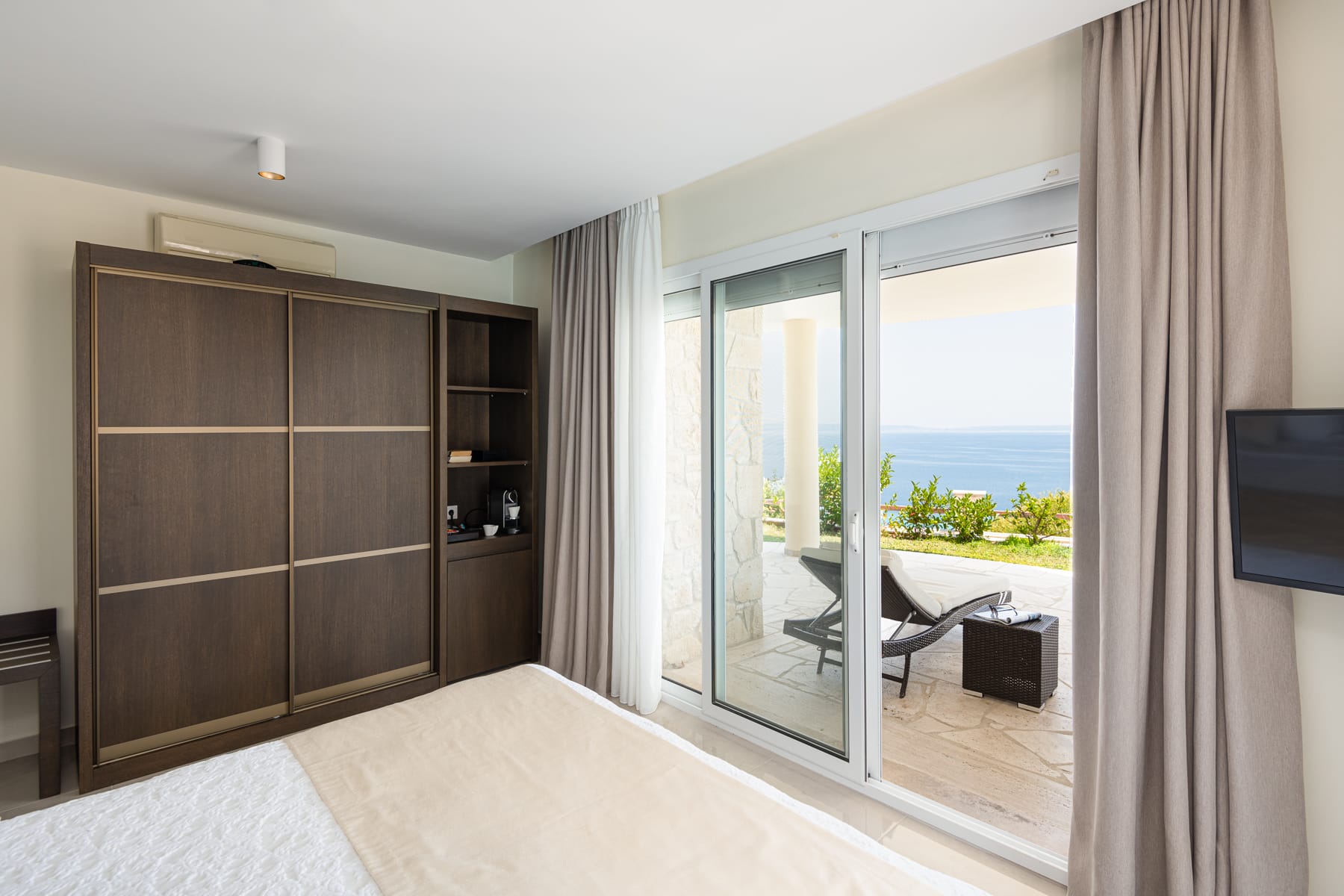 Sea View Suite