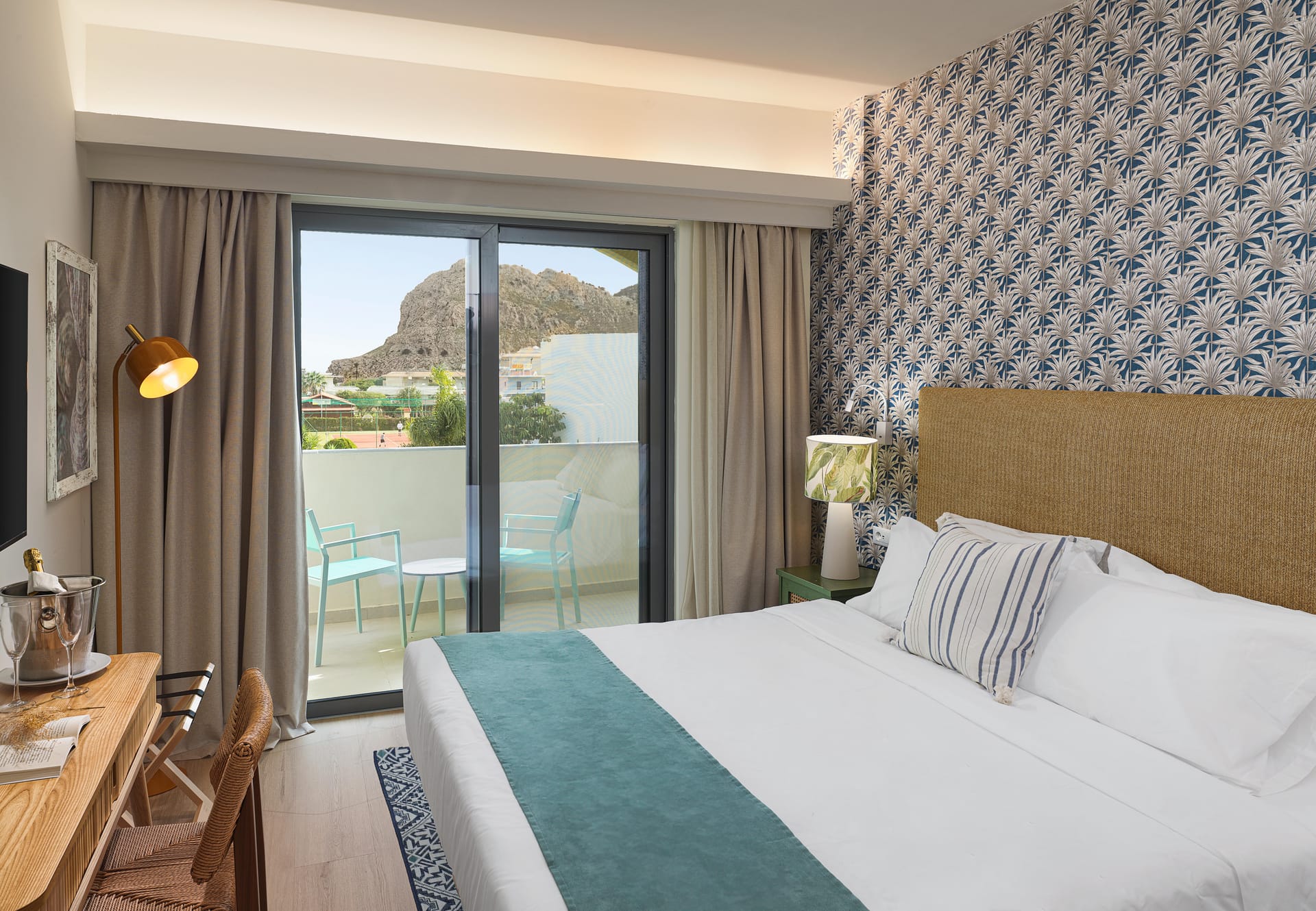 Deluxe Room Pool View