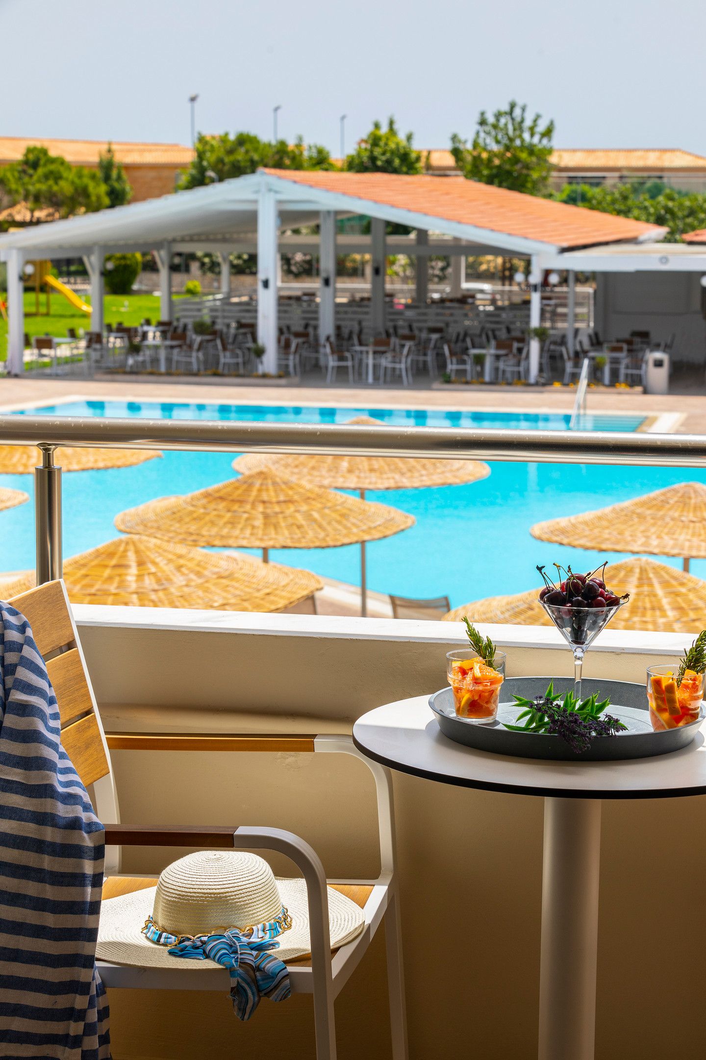 Twin Room with Pool view