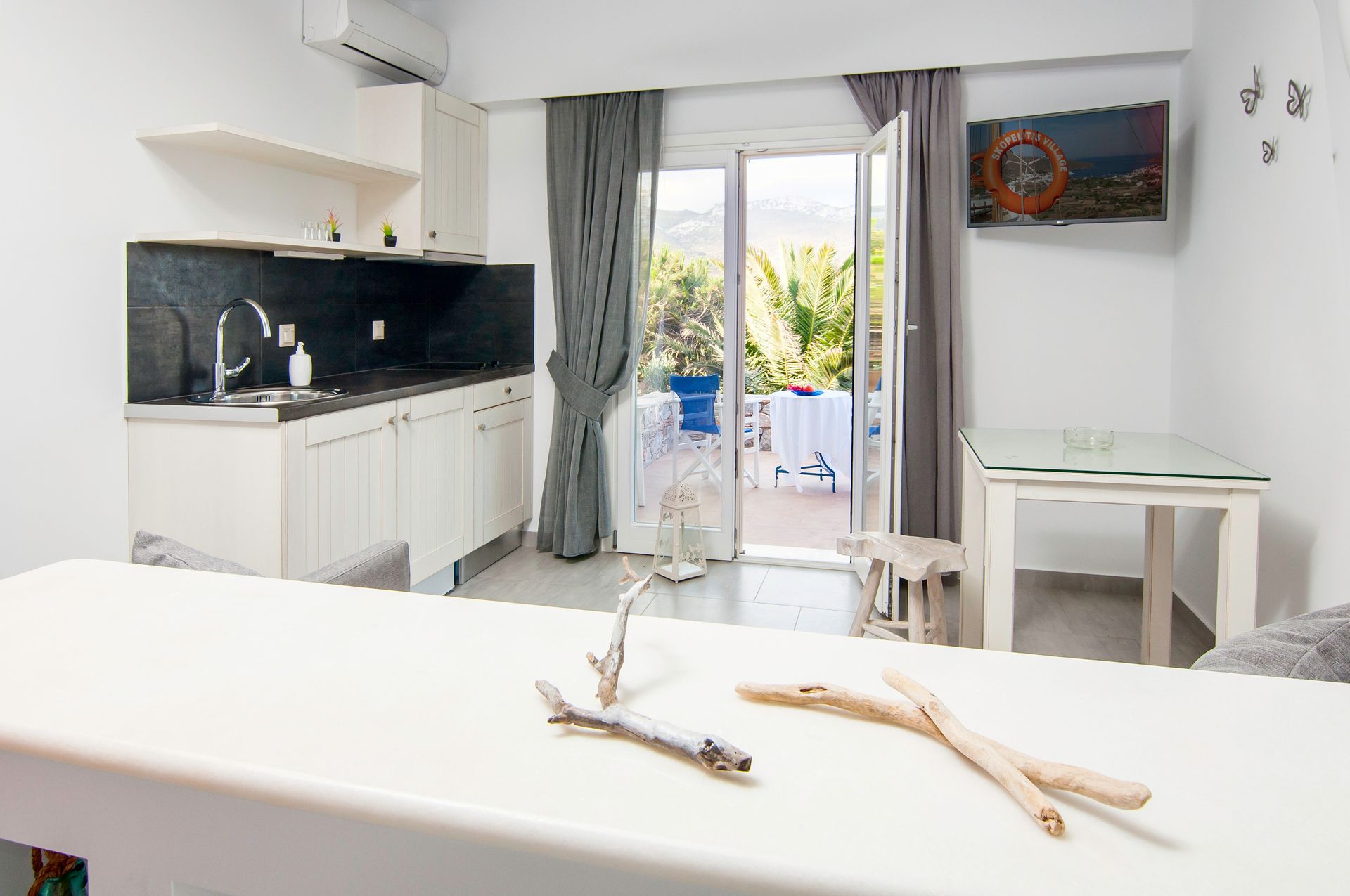 Premium Triple Room - Sea View | 102