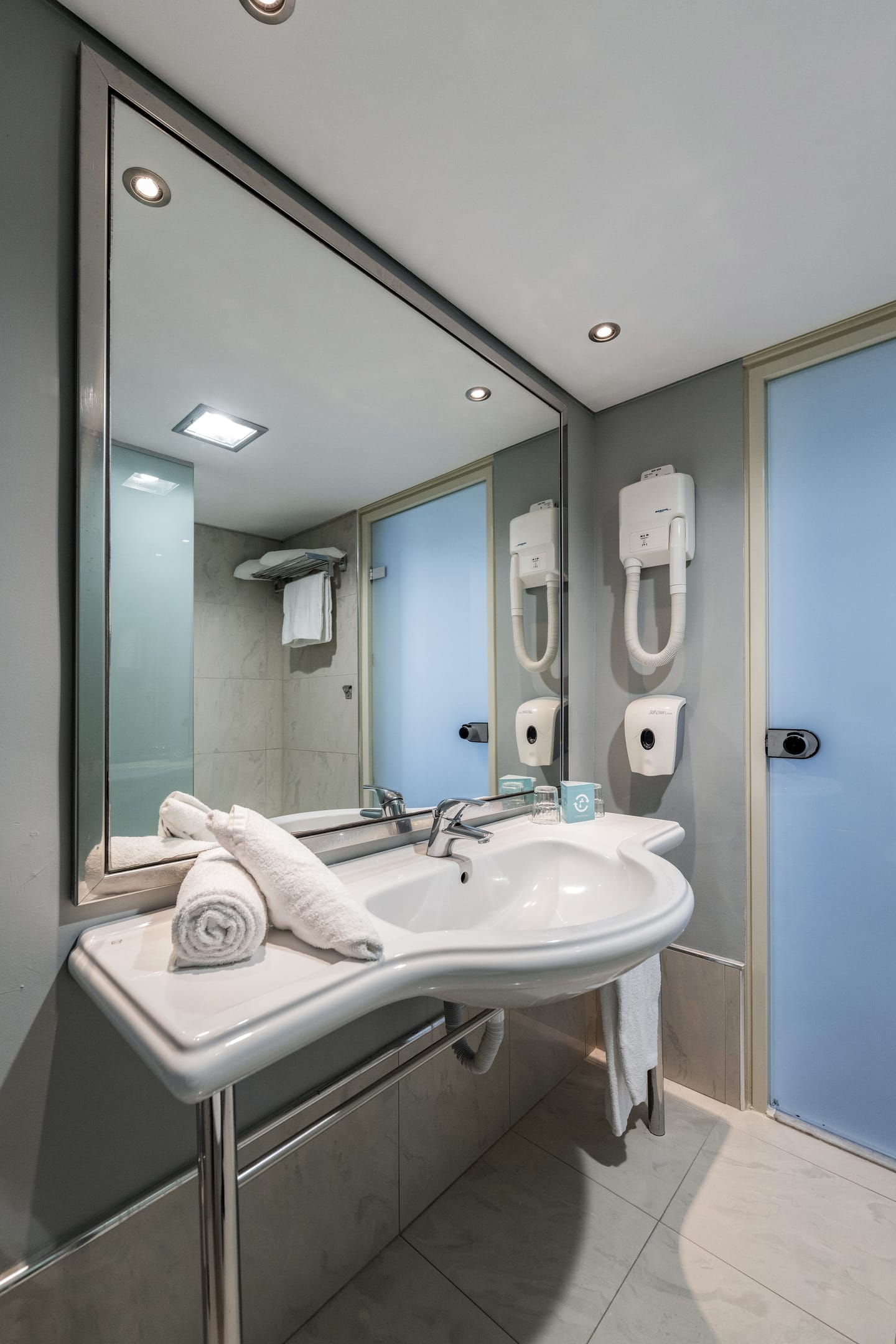 Standard Double Room with Garden View