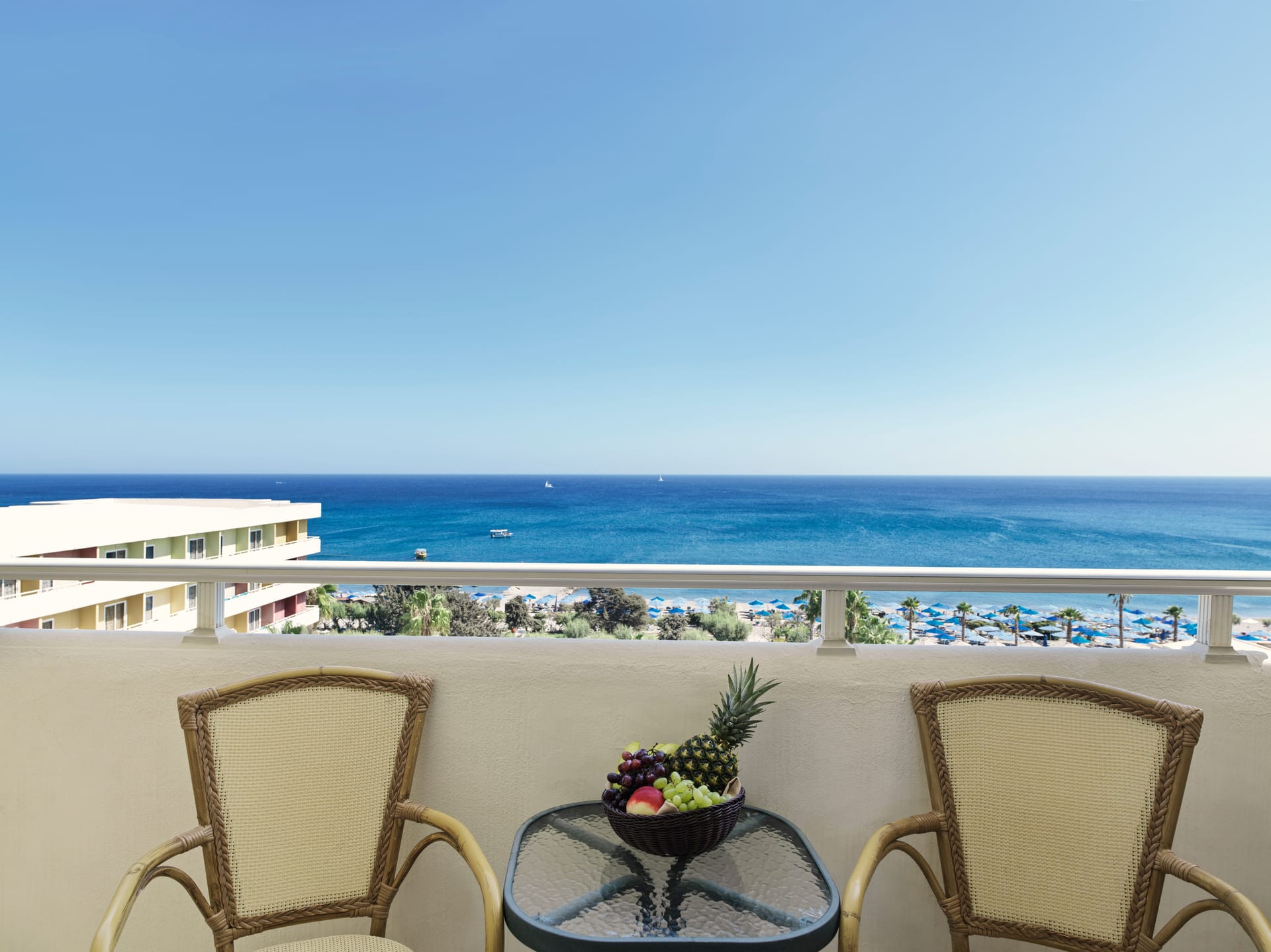 Family Room with Sea View
