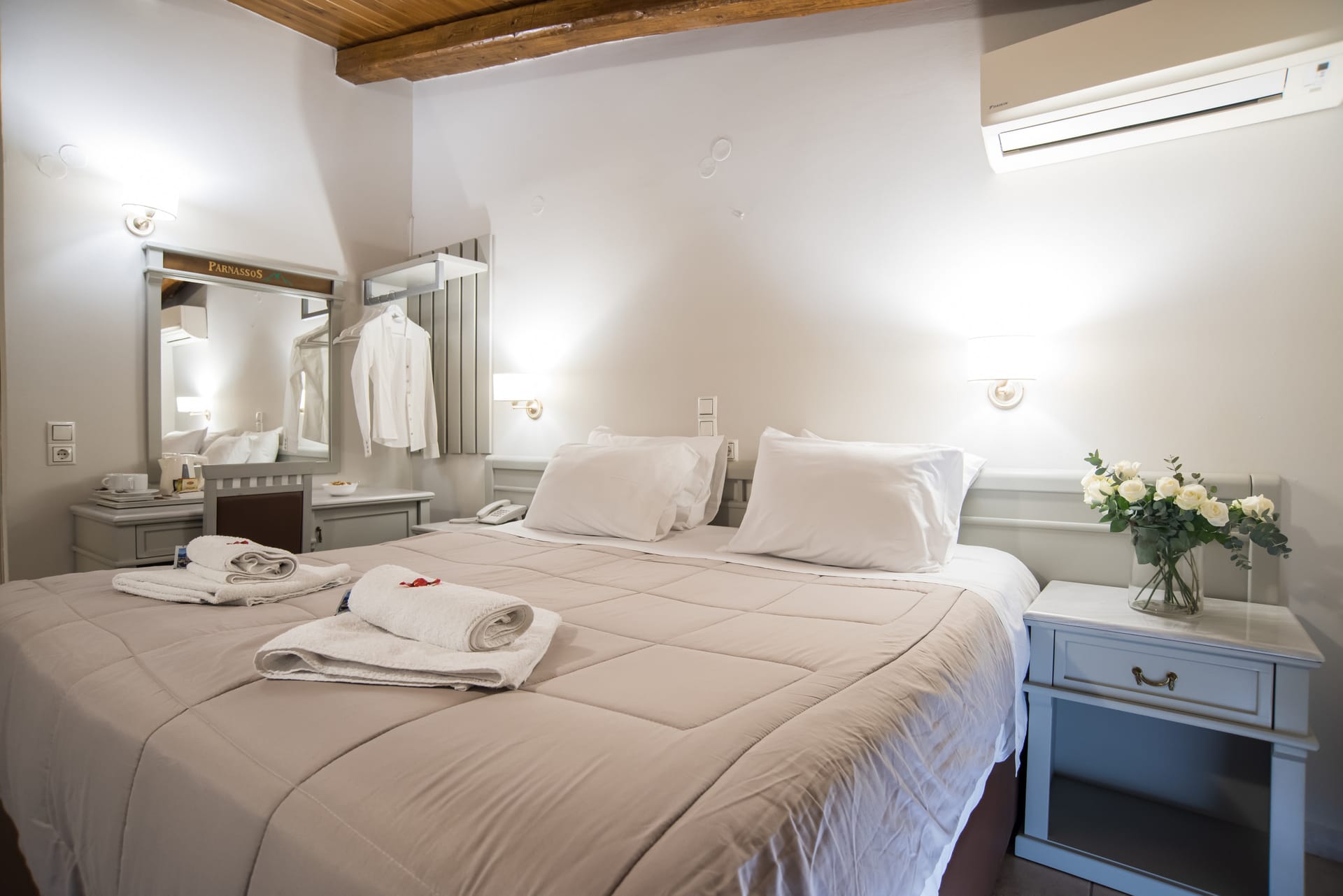 Family Suite interconnecting with Balcony and Mountain view