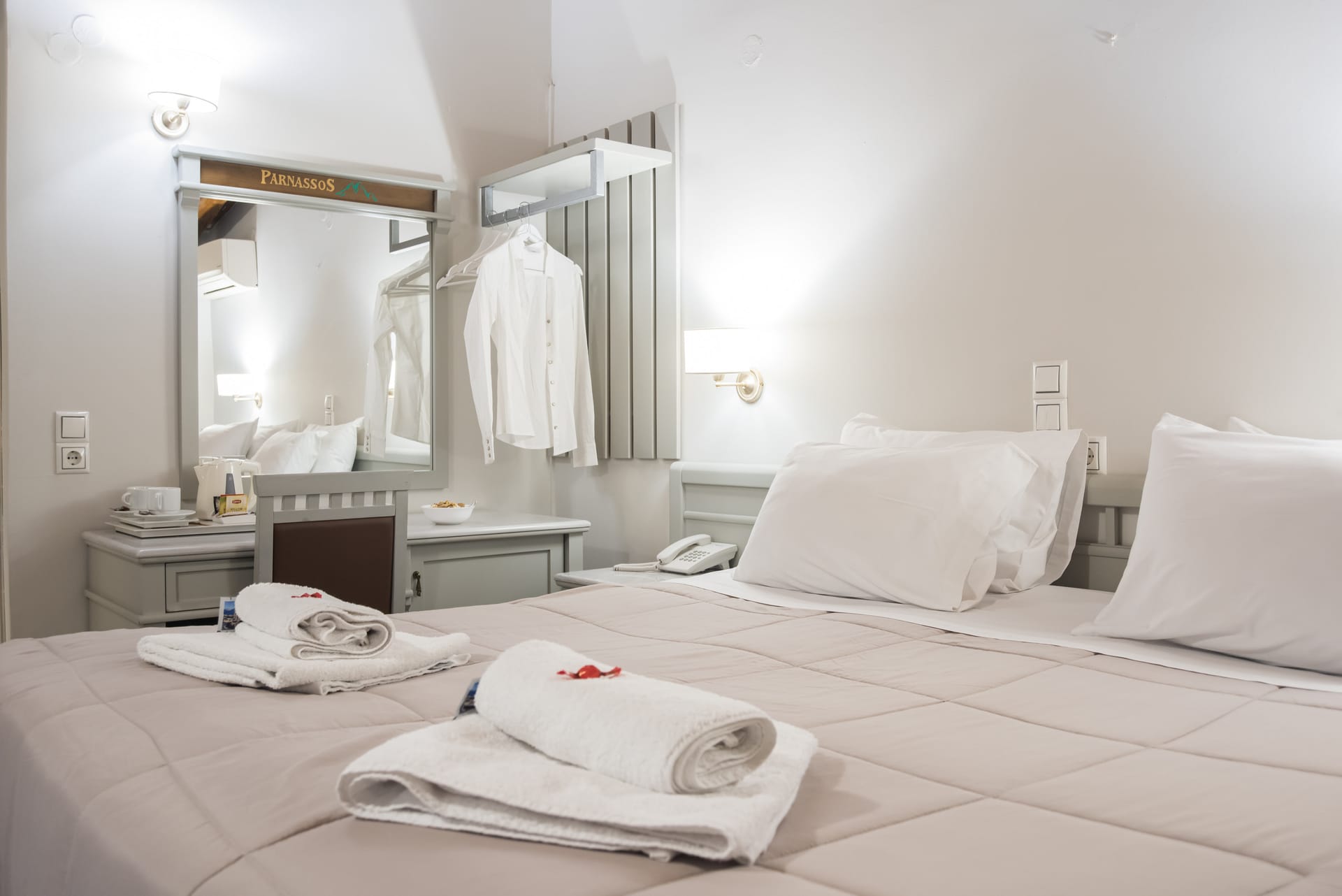 Family Suite interconnecting with Balcony and Mountain view