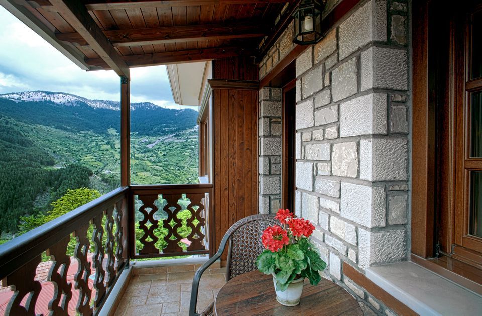Superior Double Room with Fireplace &amp; Side Mountain View [Poplar | Cedar | Almond | Fir]