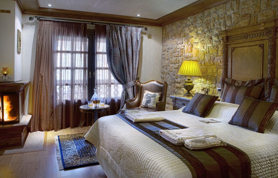 Deluxe Double Room with Fireplace & Mountain View [Willow | Maple |  Plane Tree |  Beech |