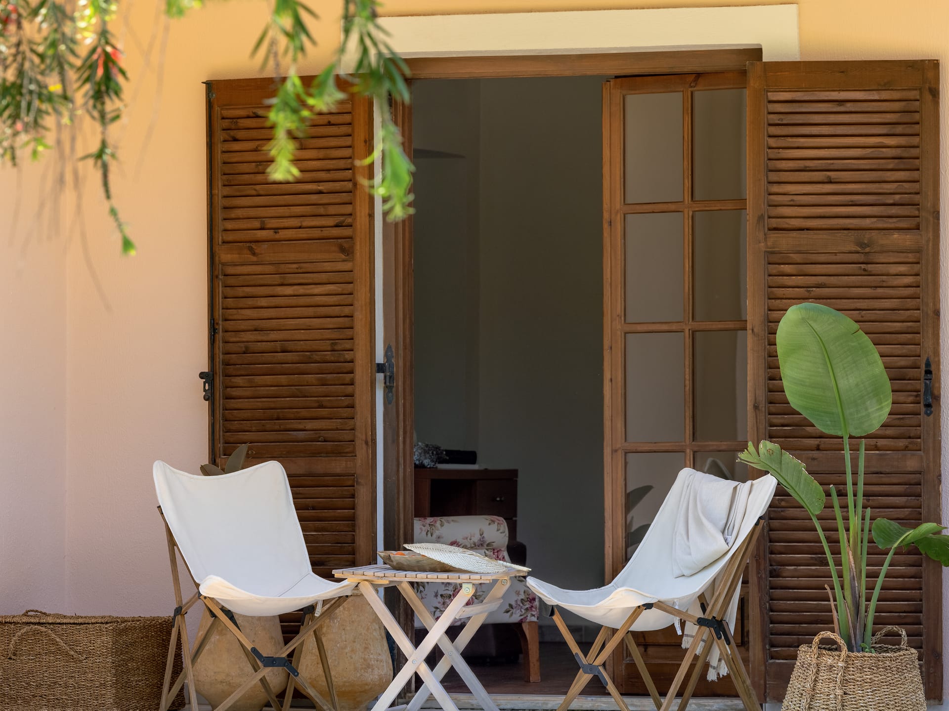 Family Apartment veranda & gardens